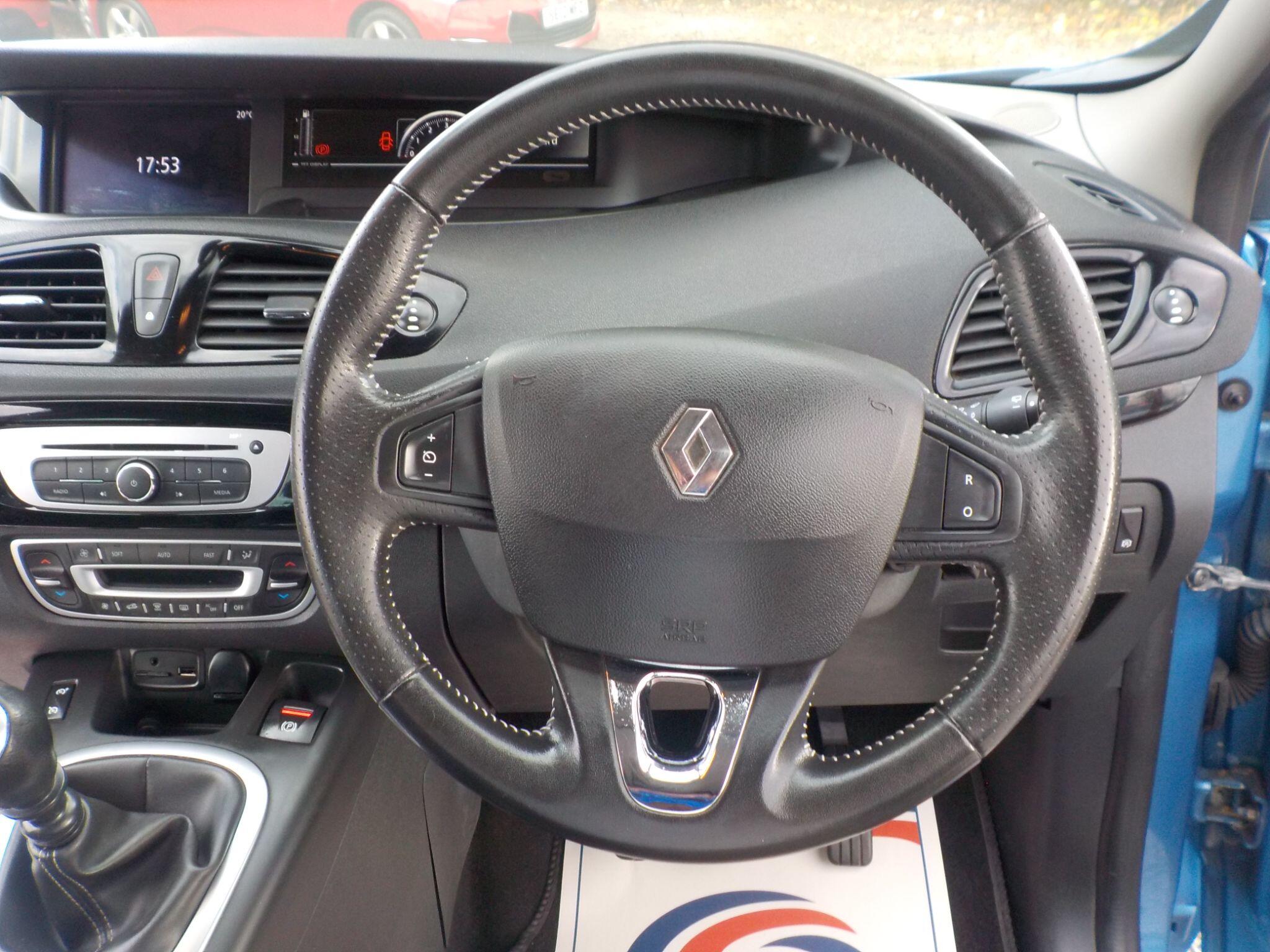 Renault Grand Scenic 1.6 dCi Dynamique Nav Euro 6 (s/s) 5dr