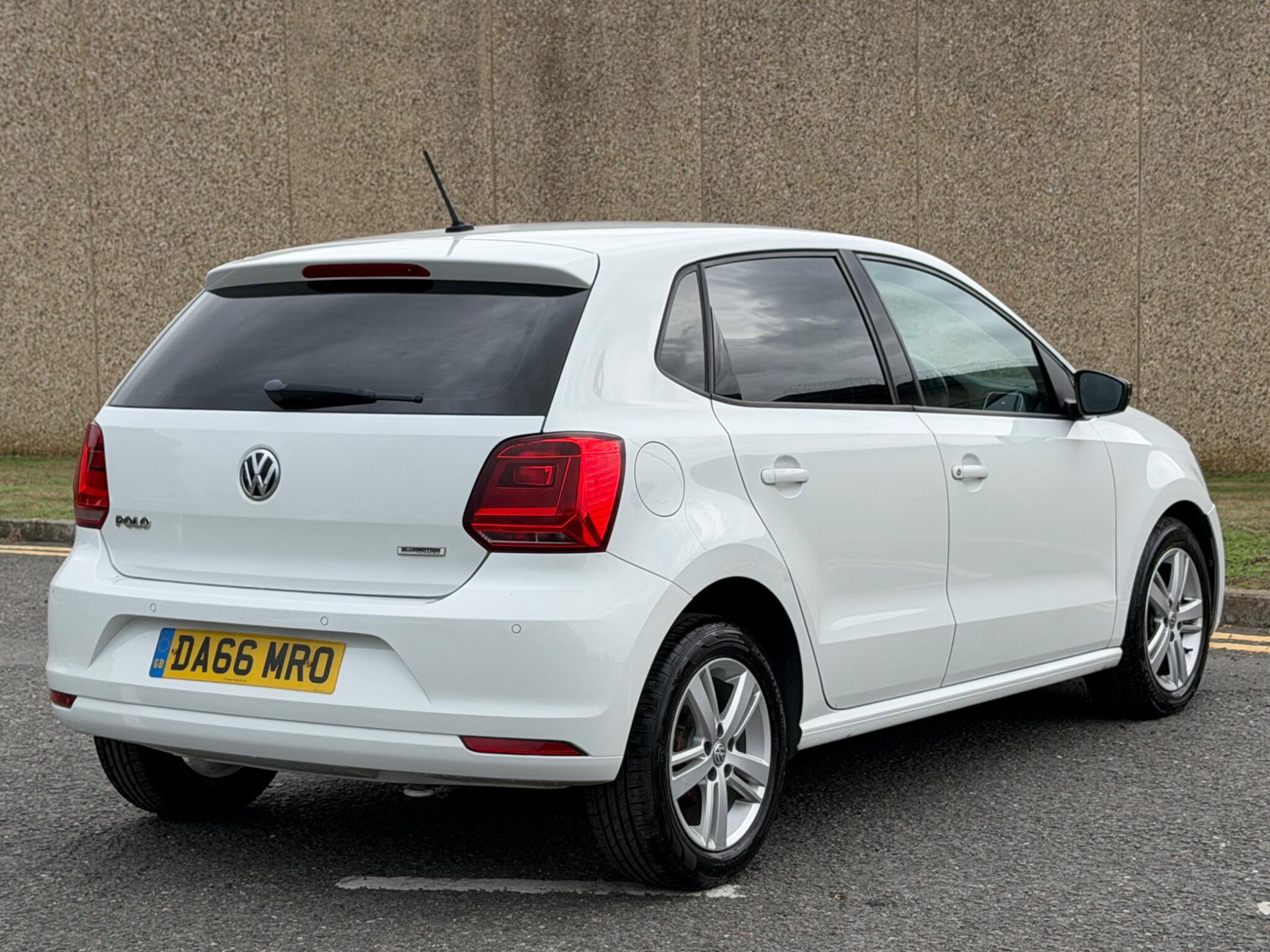 Volkswagen Polo view 13