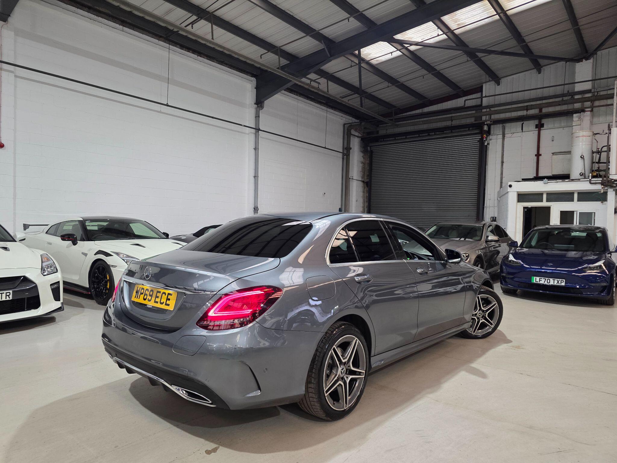 Mercedes-Benz C Class view 31