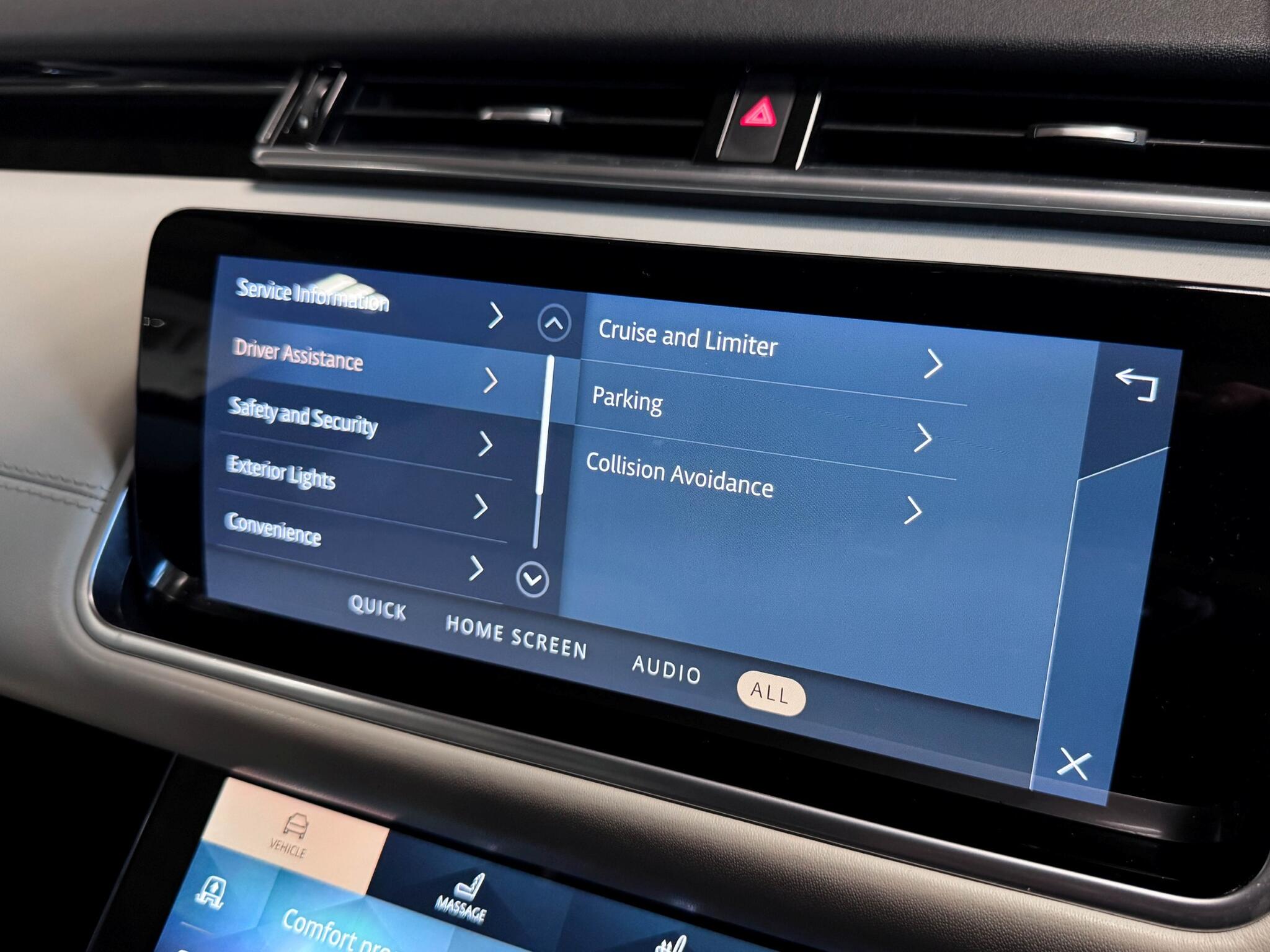 Land Rover Range Rover Velar view 71