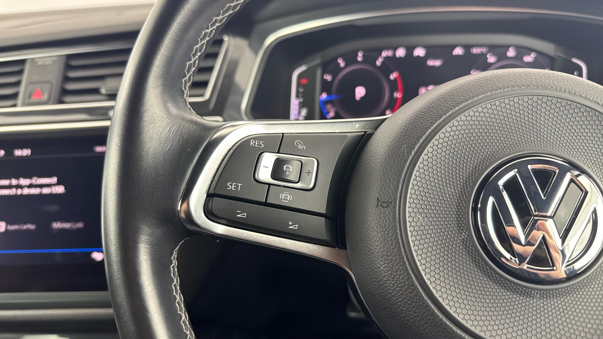 Volkswagen Tiguan Allspace view 42