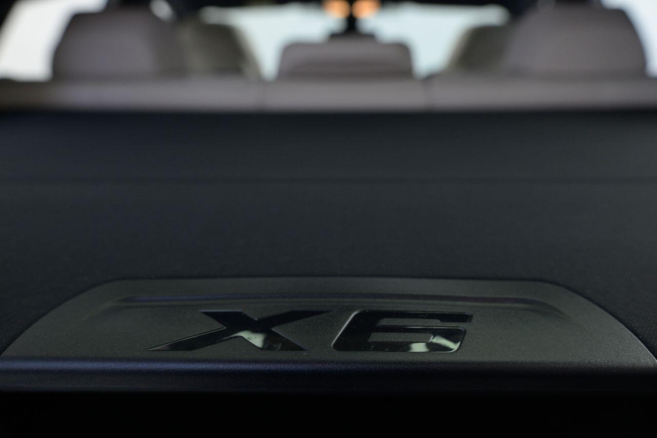 BMW X6 M view 16