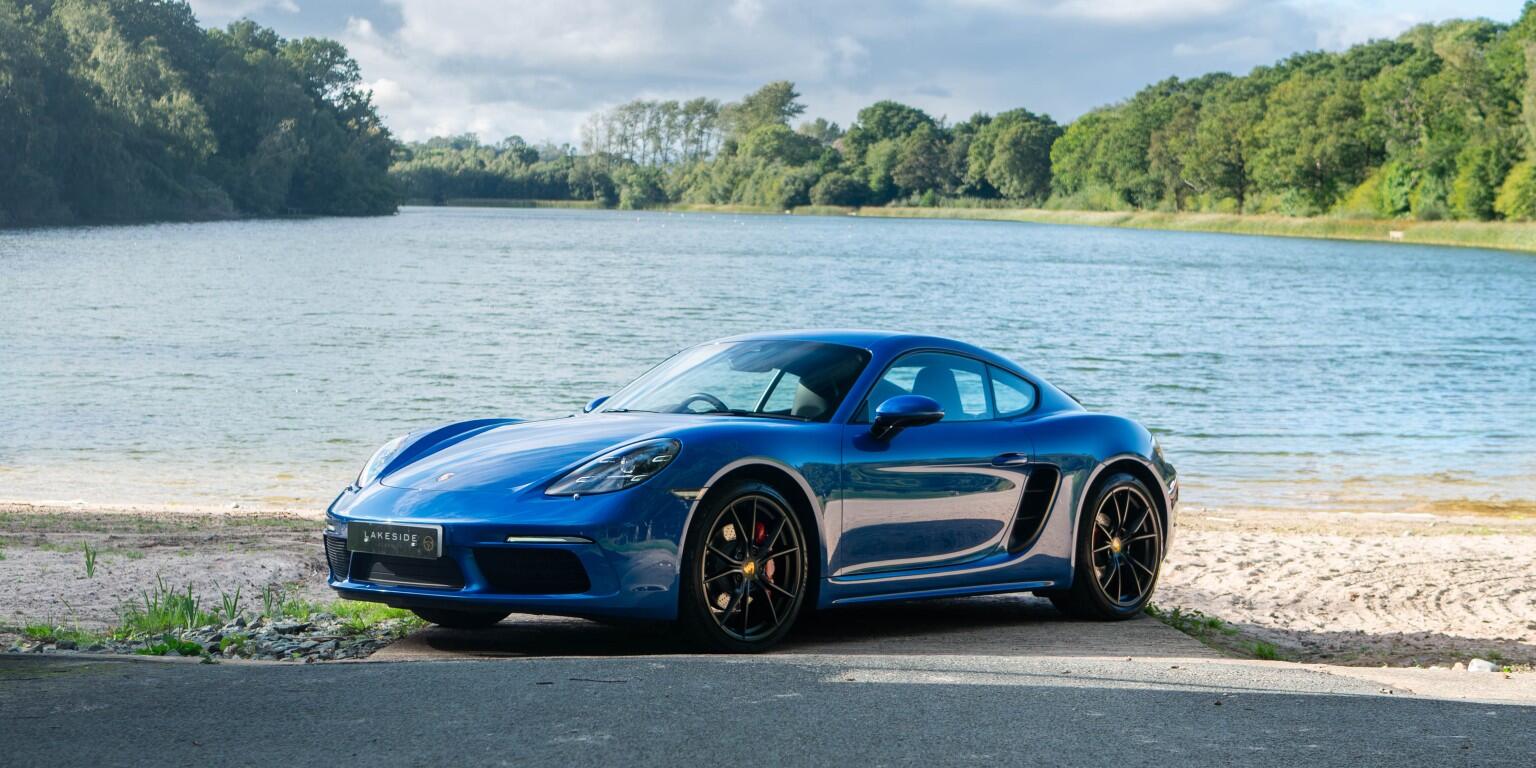 Porsche Cayman view 3