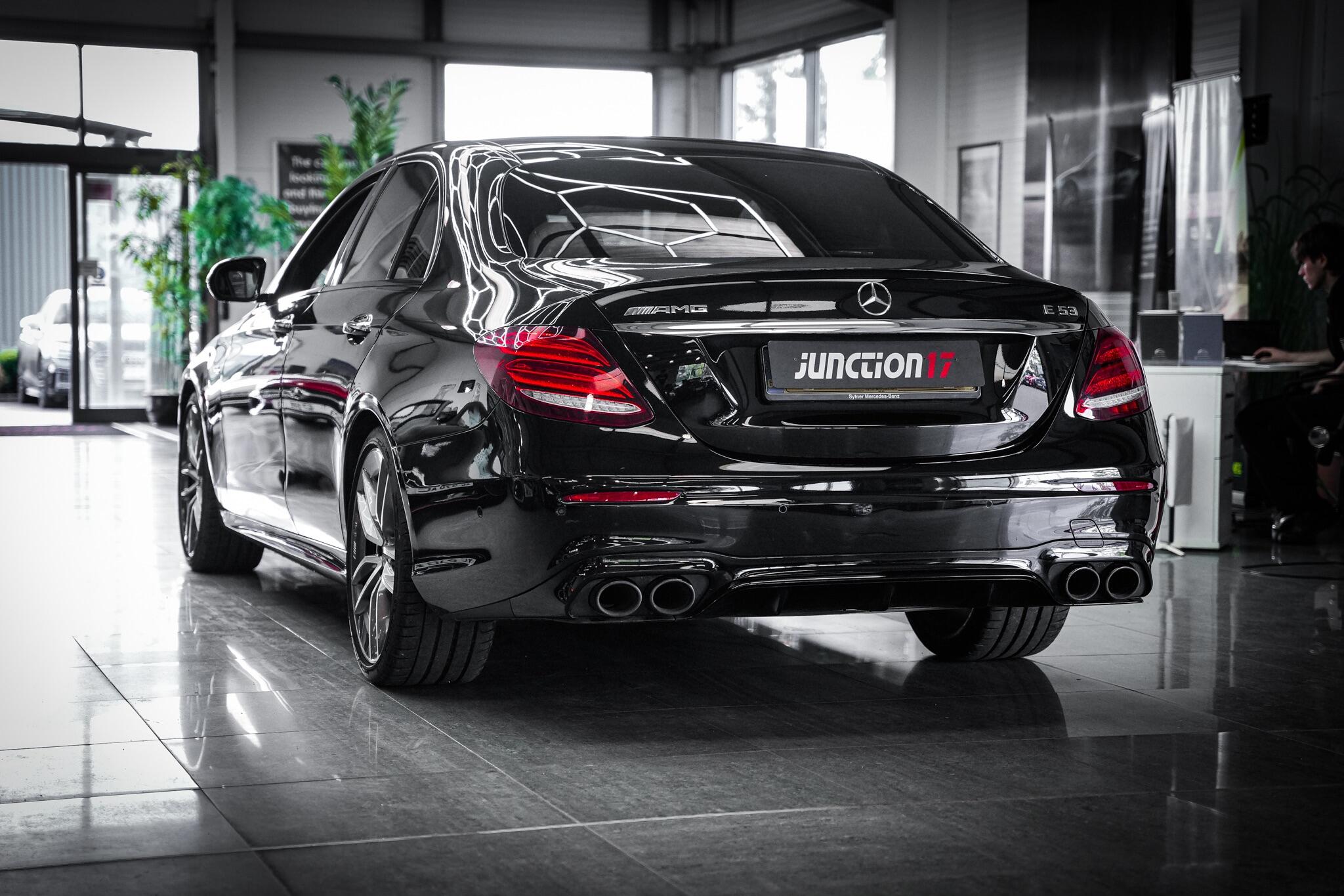 Mercedes-Benz E-Class view 14