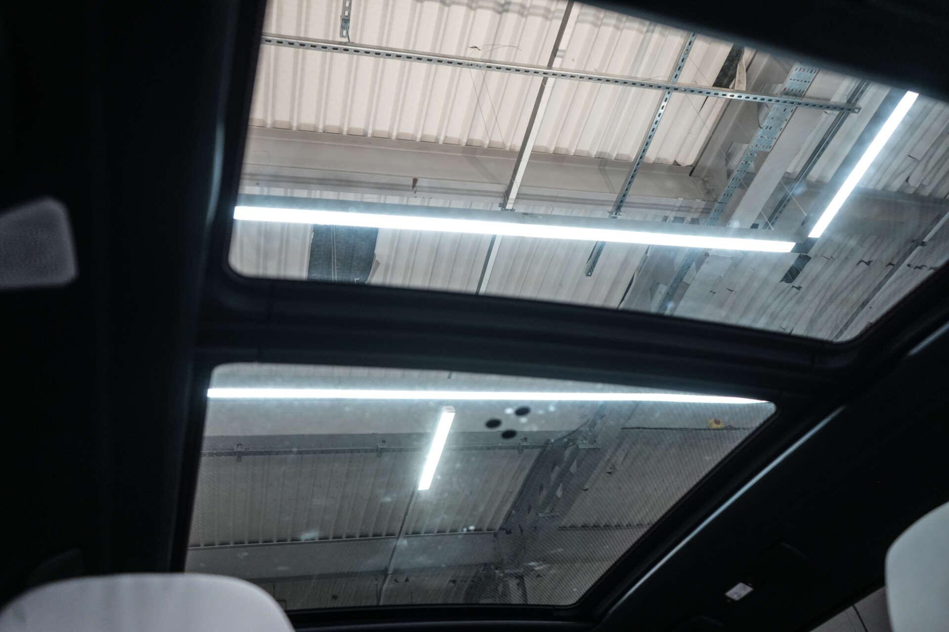 BMW X7 view 31