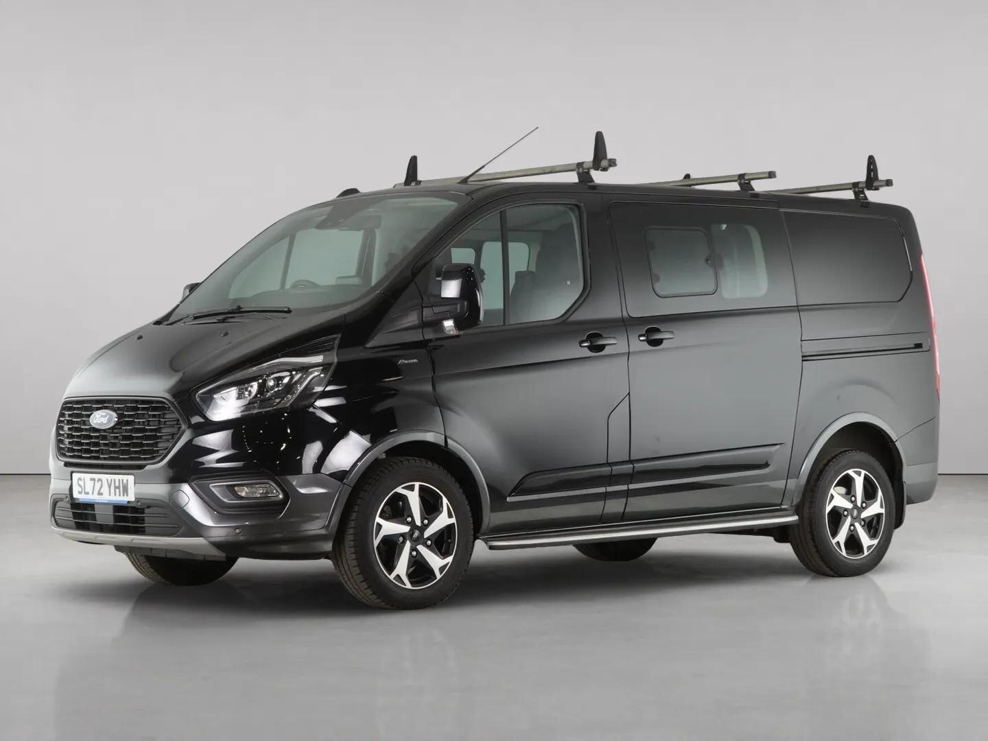 Ford Transit Custom view 2