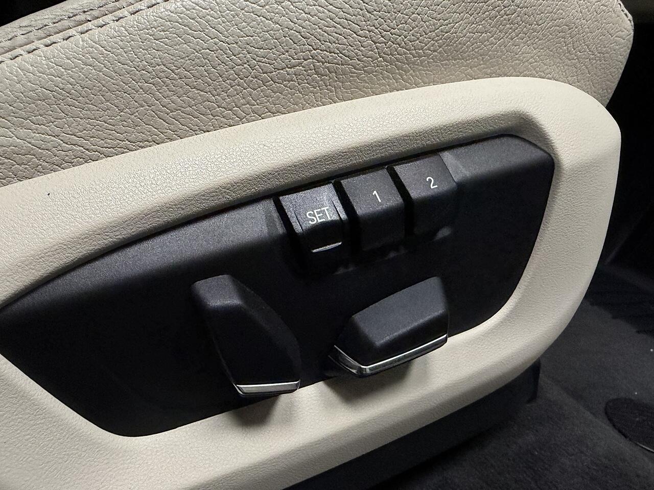 BMW X5 view 16