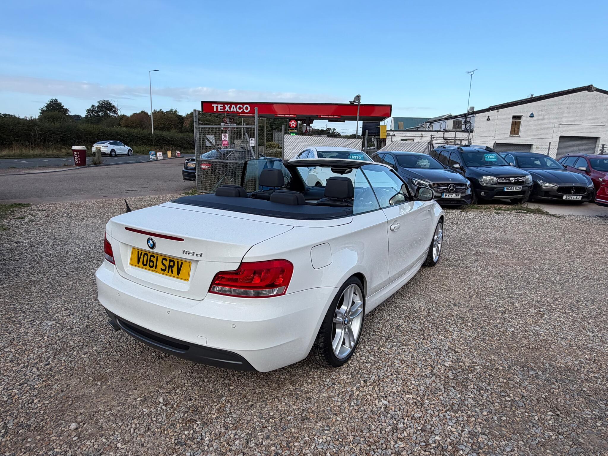 BMW 1 Series view 9