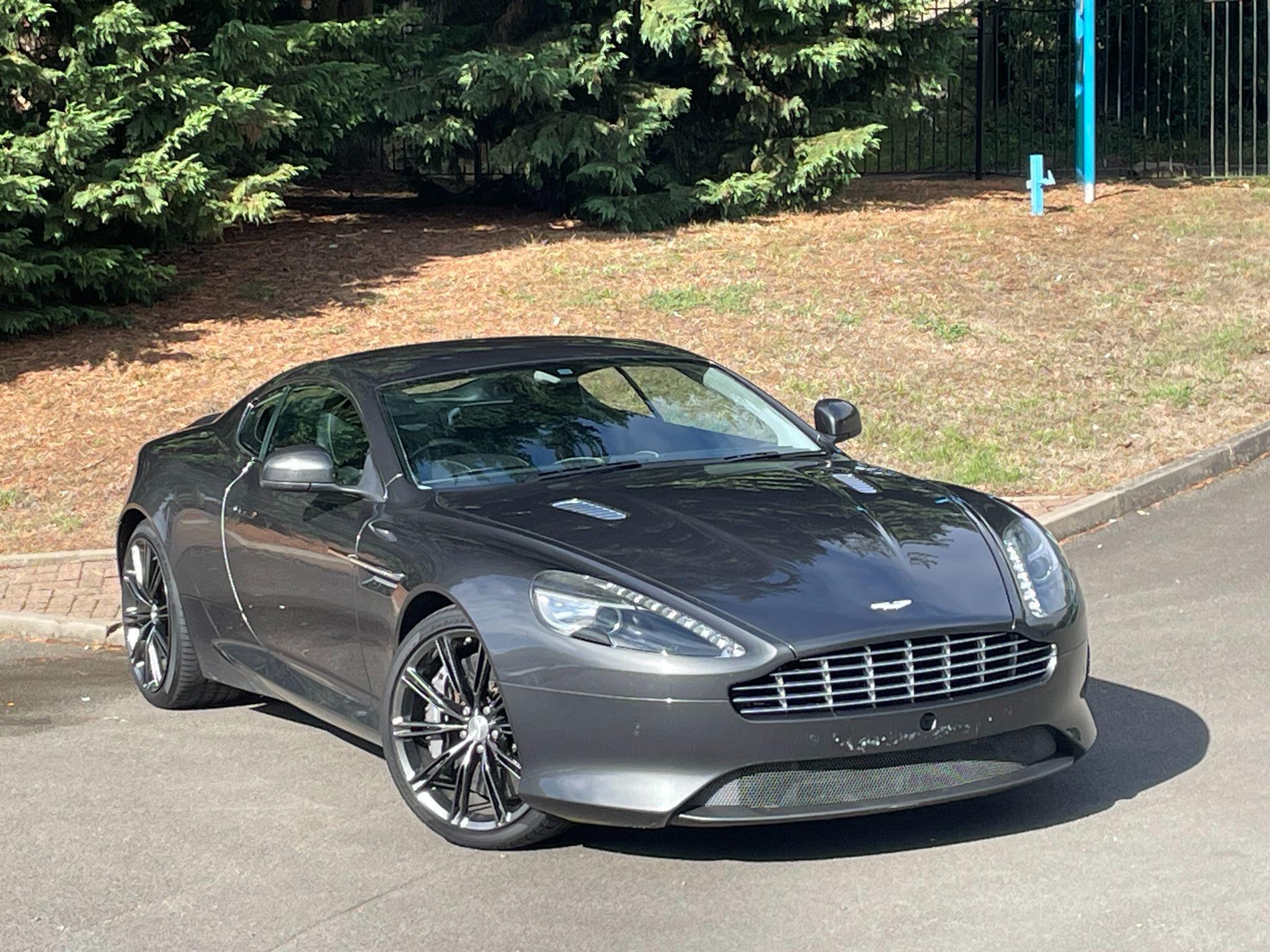 Aston Martin DB9 view 9