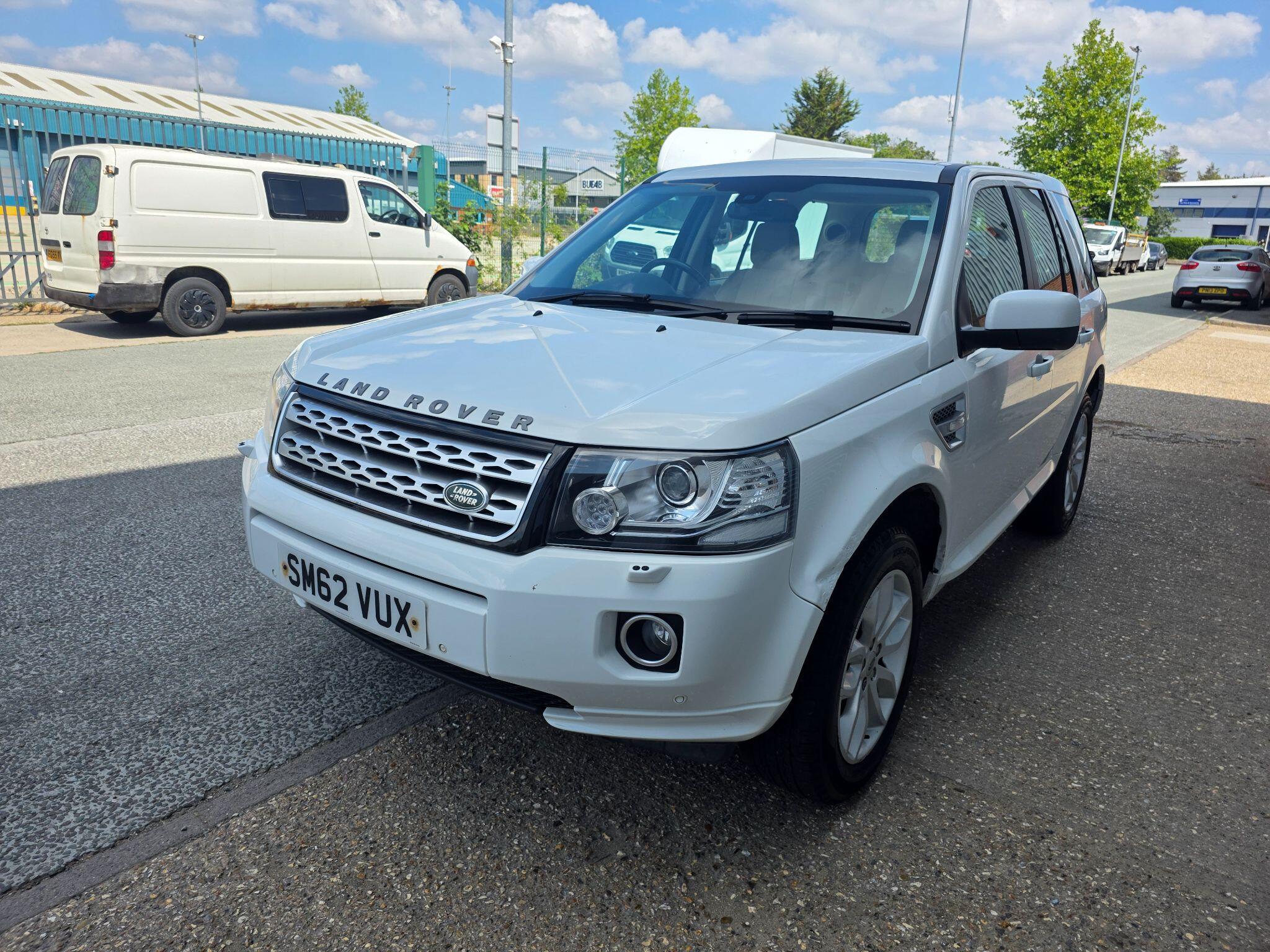 Land Rover Freelander view 3