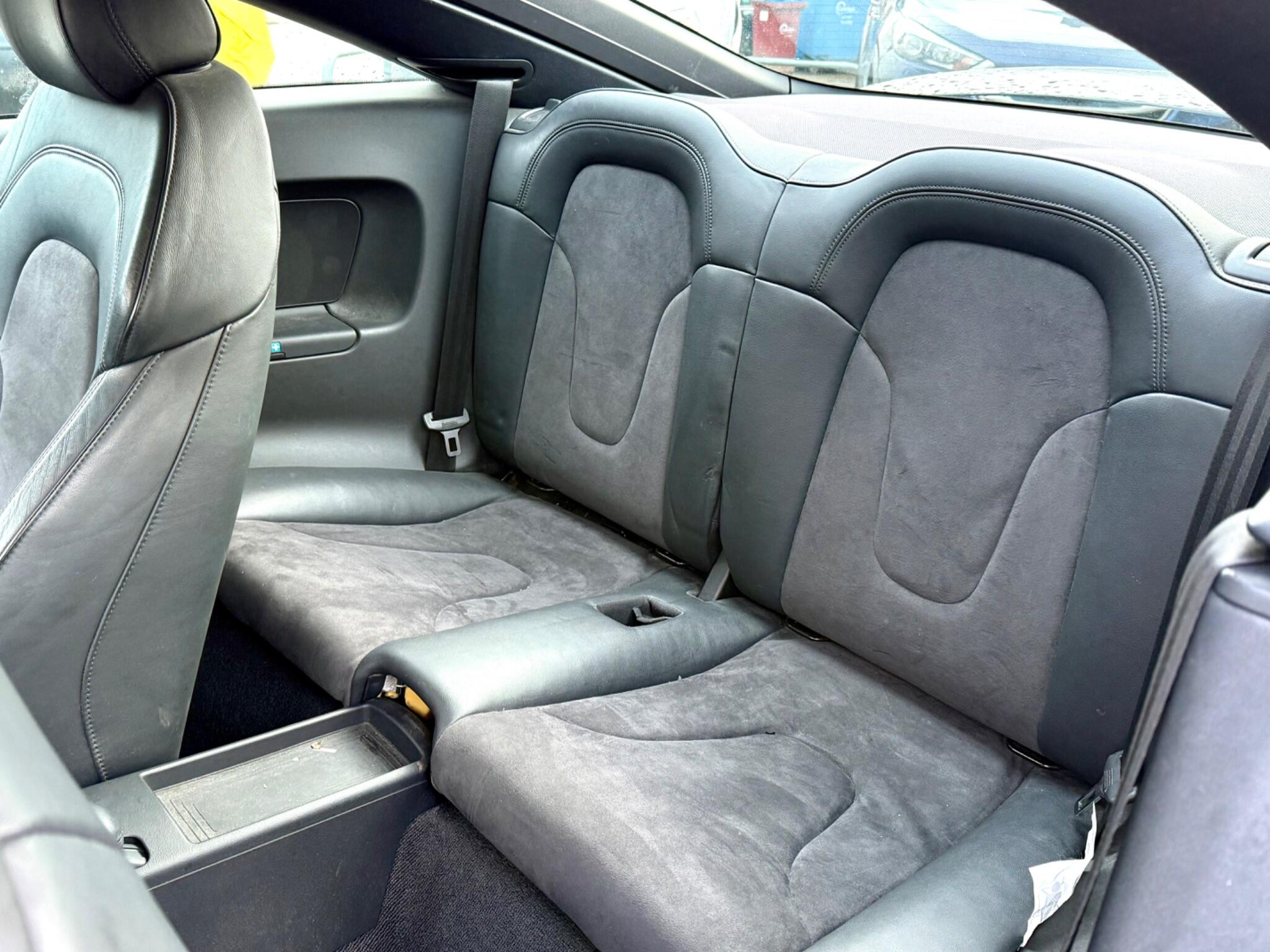 2011 Audi TT image 10