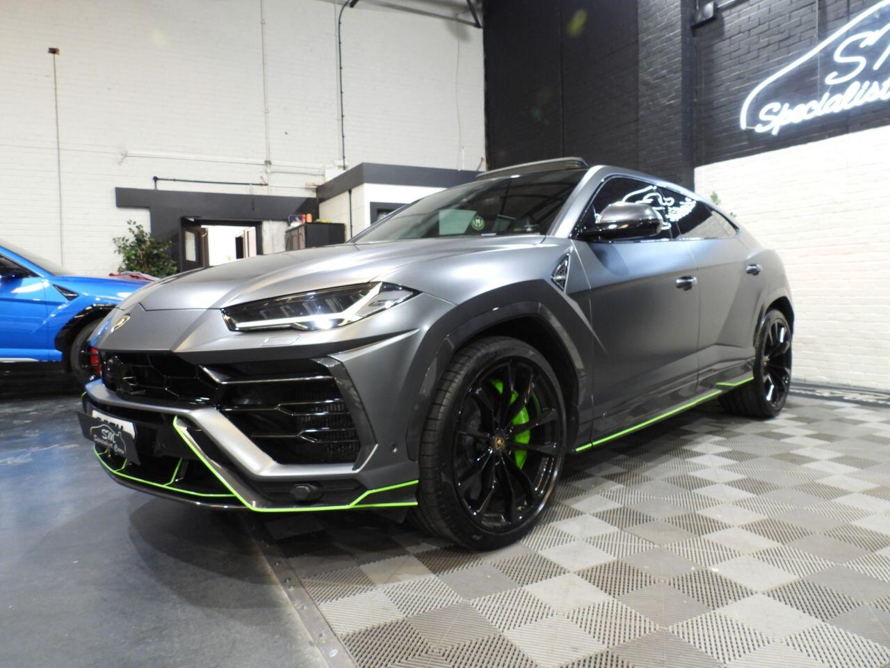 Lamborghini Urus view 66