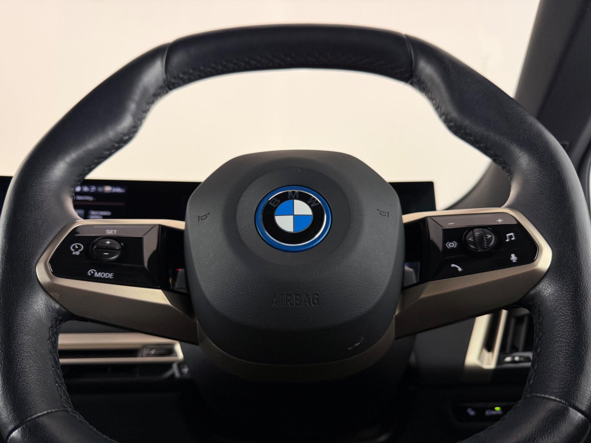 BMW Ix view 15
