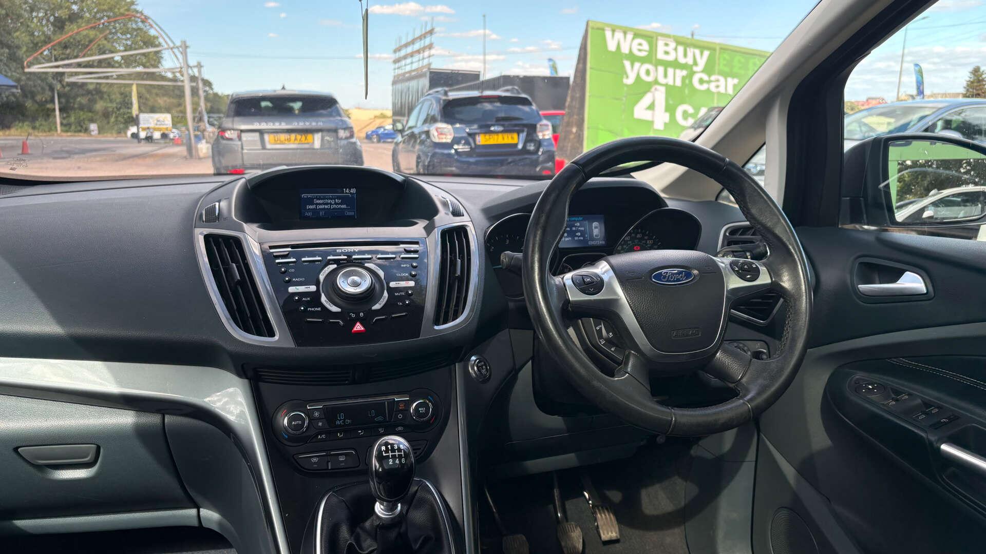 Ford C-Max view 32