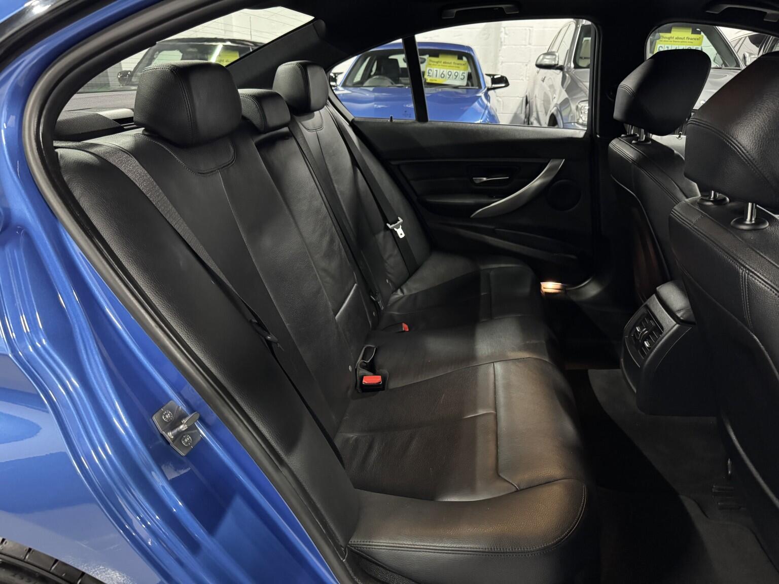 BMW 3 Series view 16