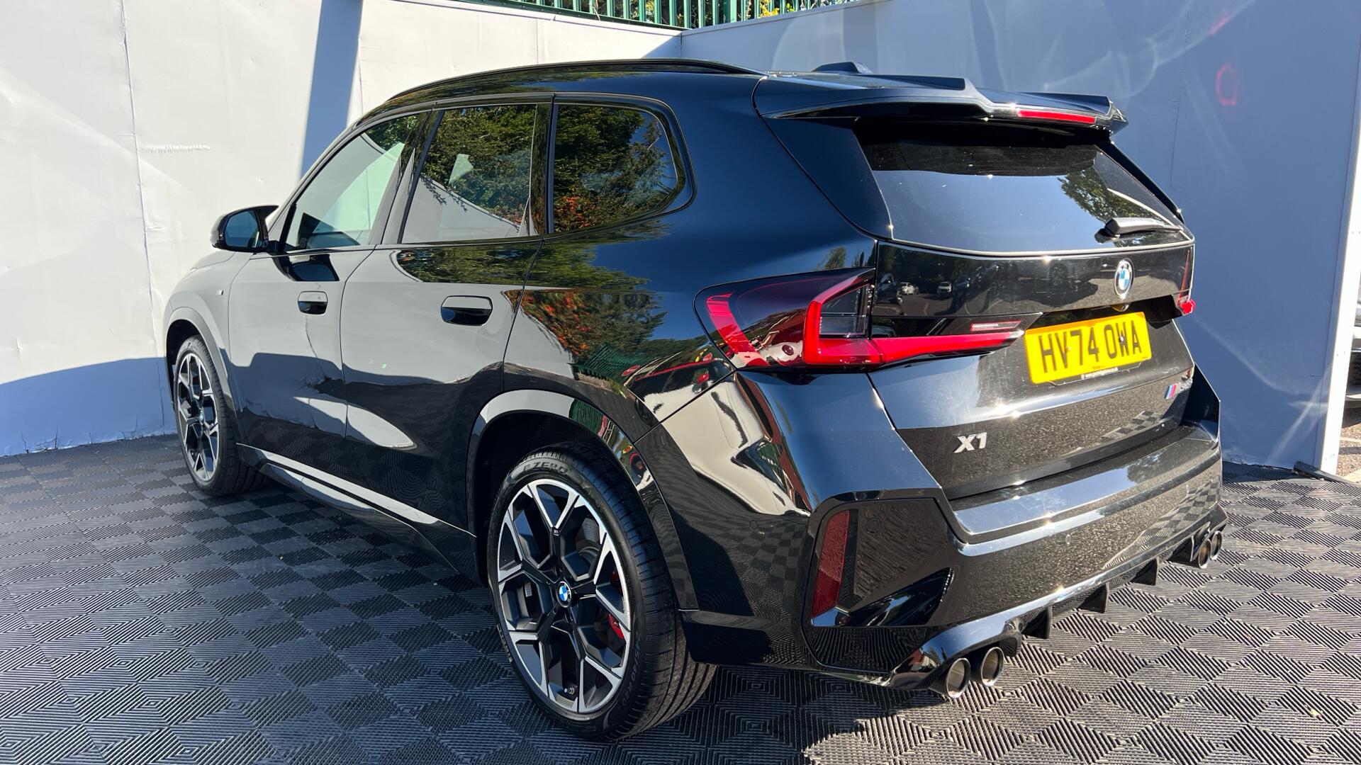 BMW X1 view 32