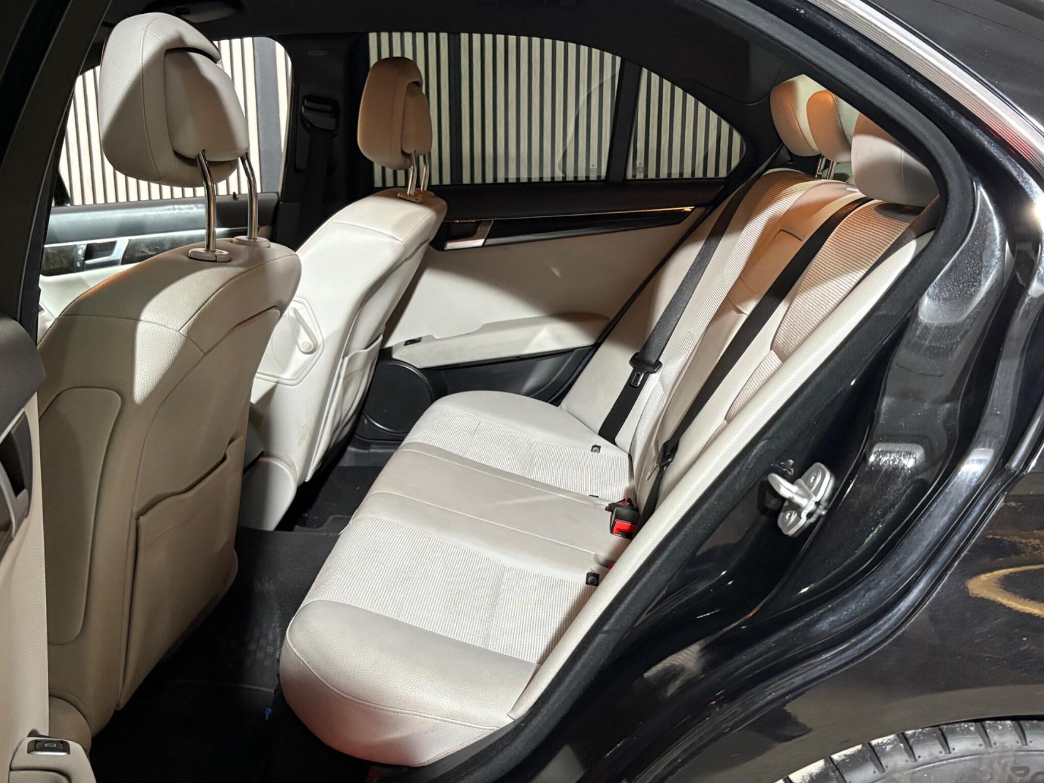 2012 Mercedes-Benz C Class image 32