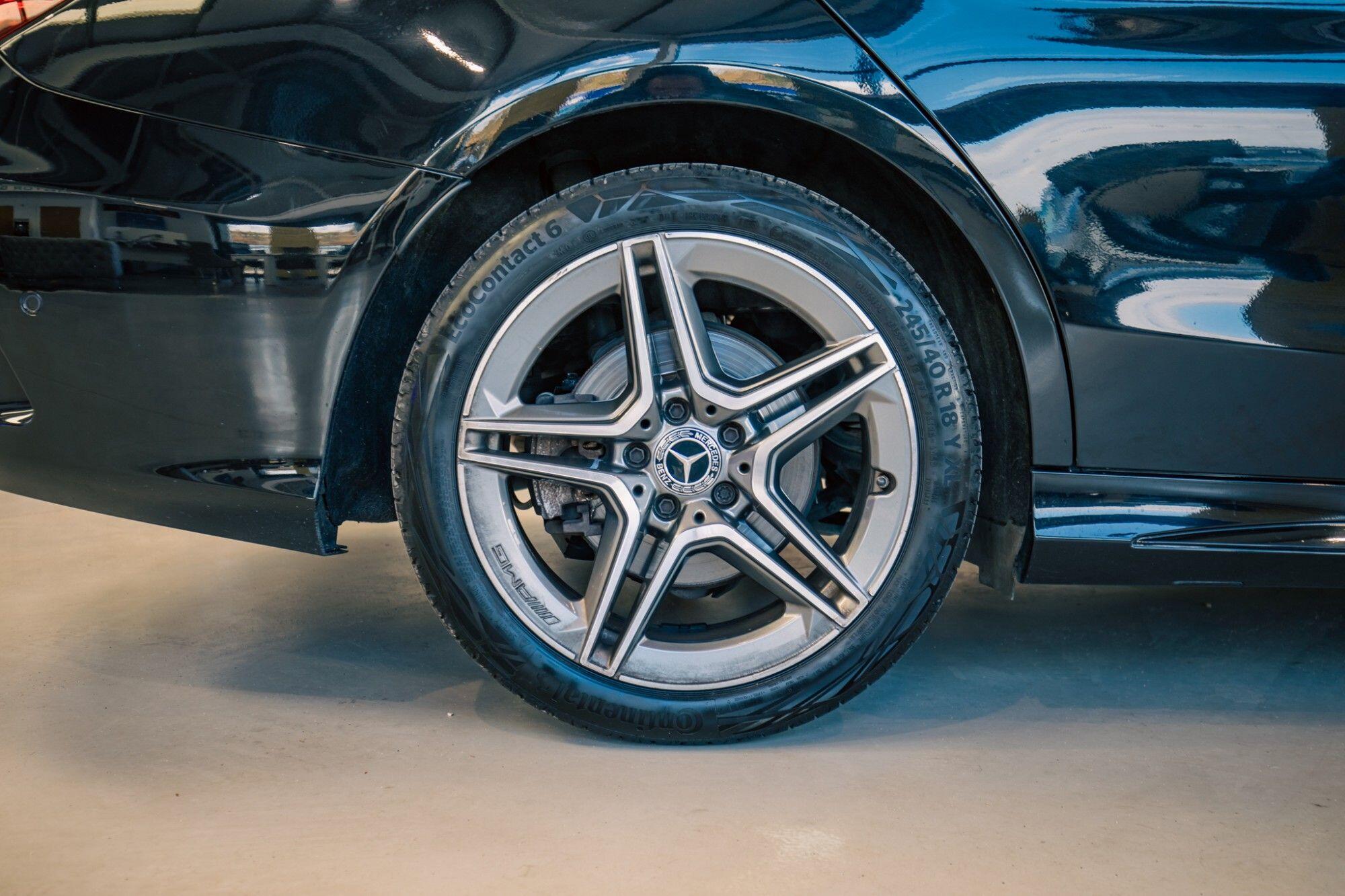 Mercedes-Benz C-Class view 7