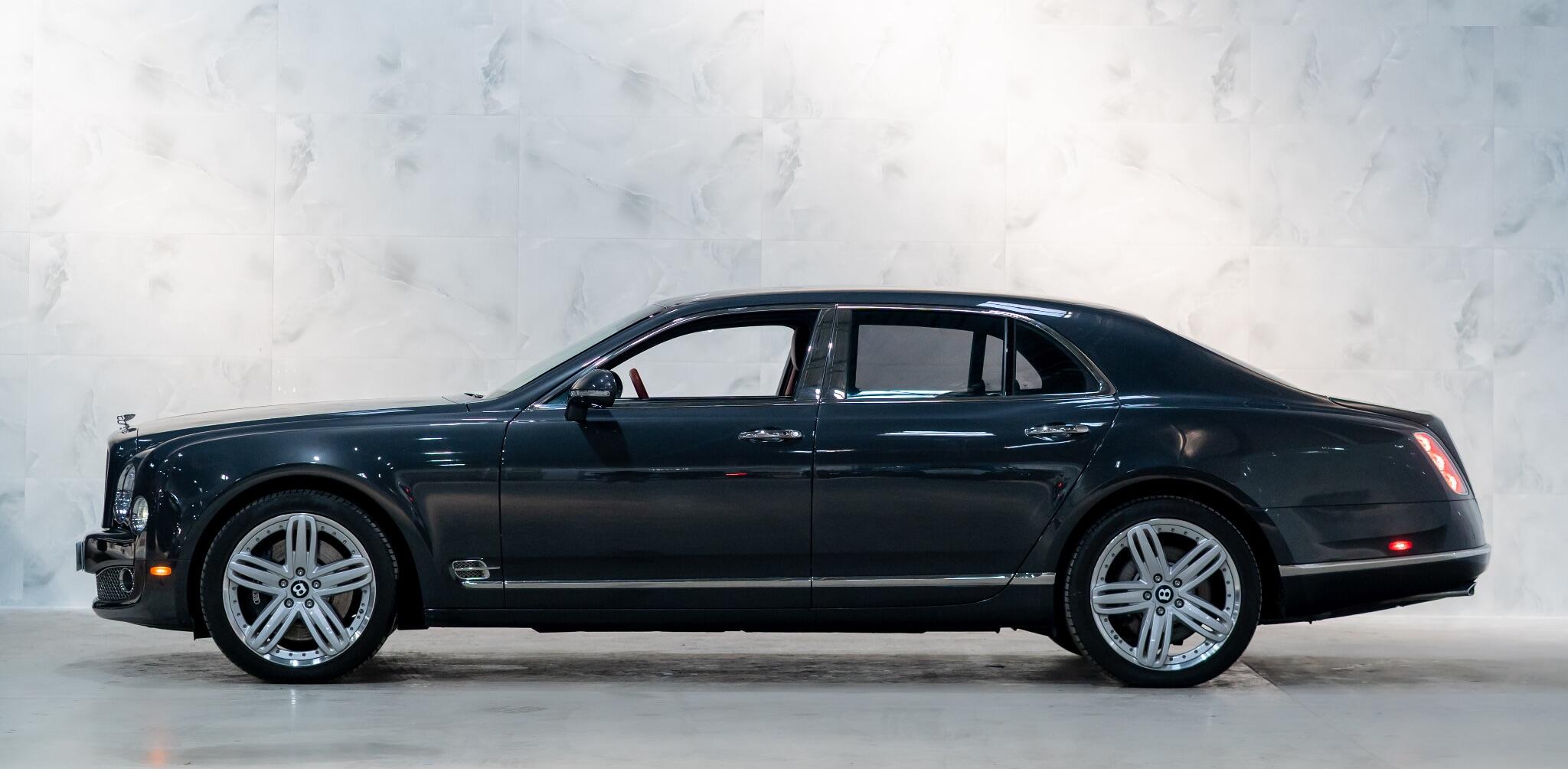 Bentley Mulsanne view 8