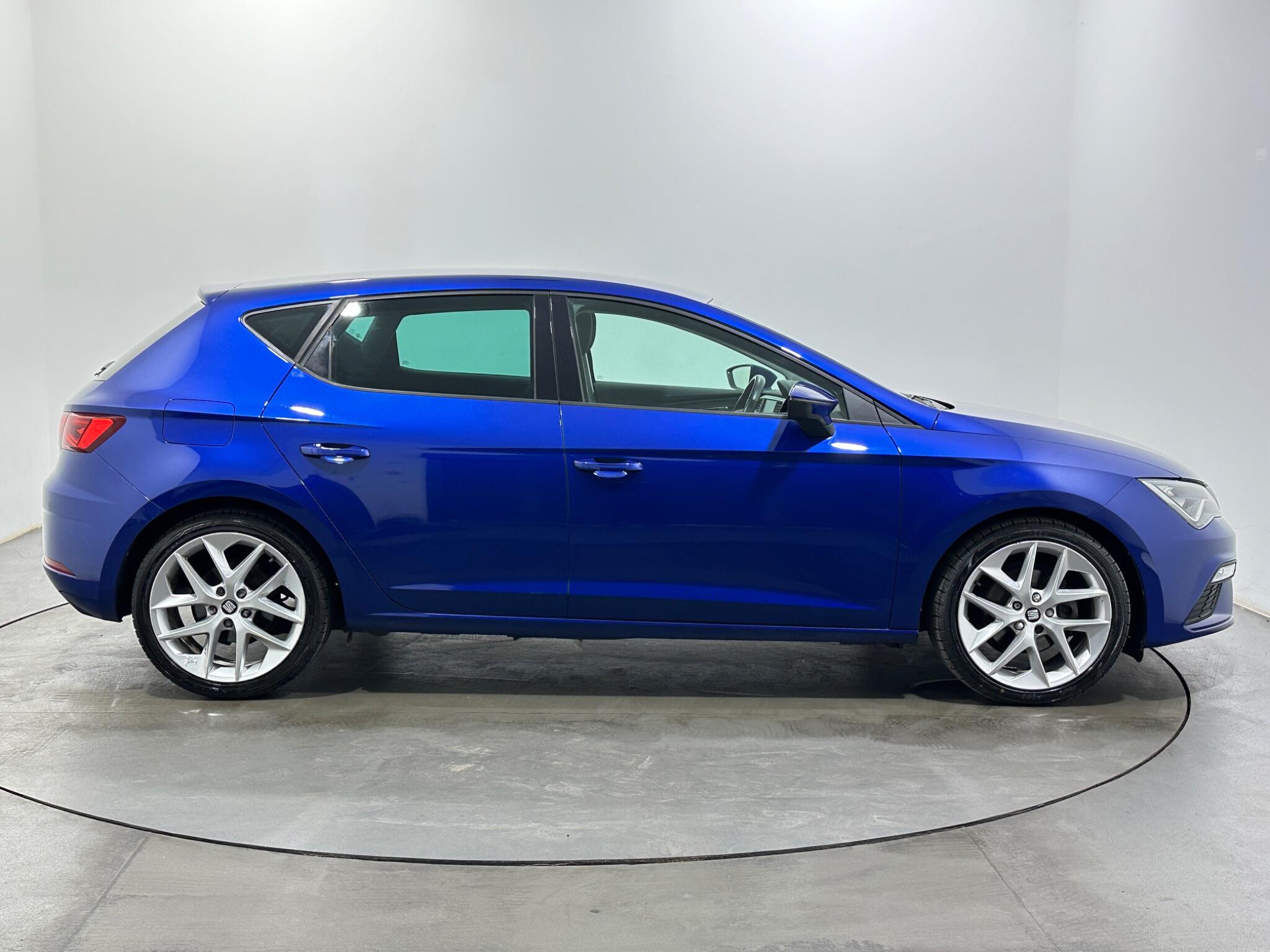 Seat Leon view 9