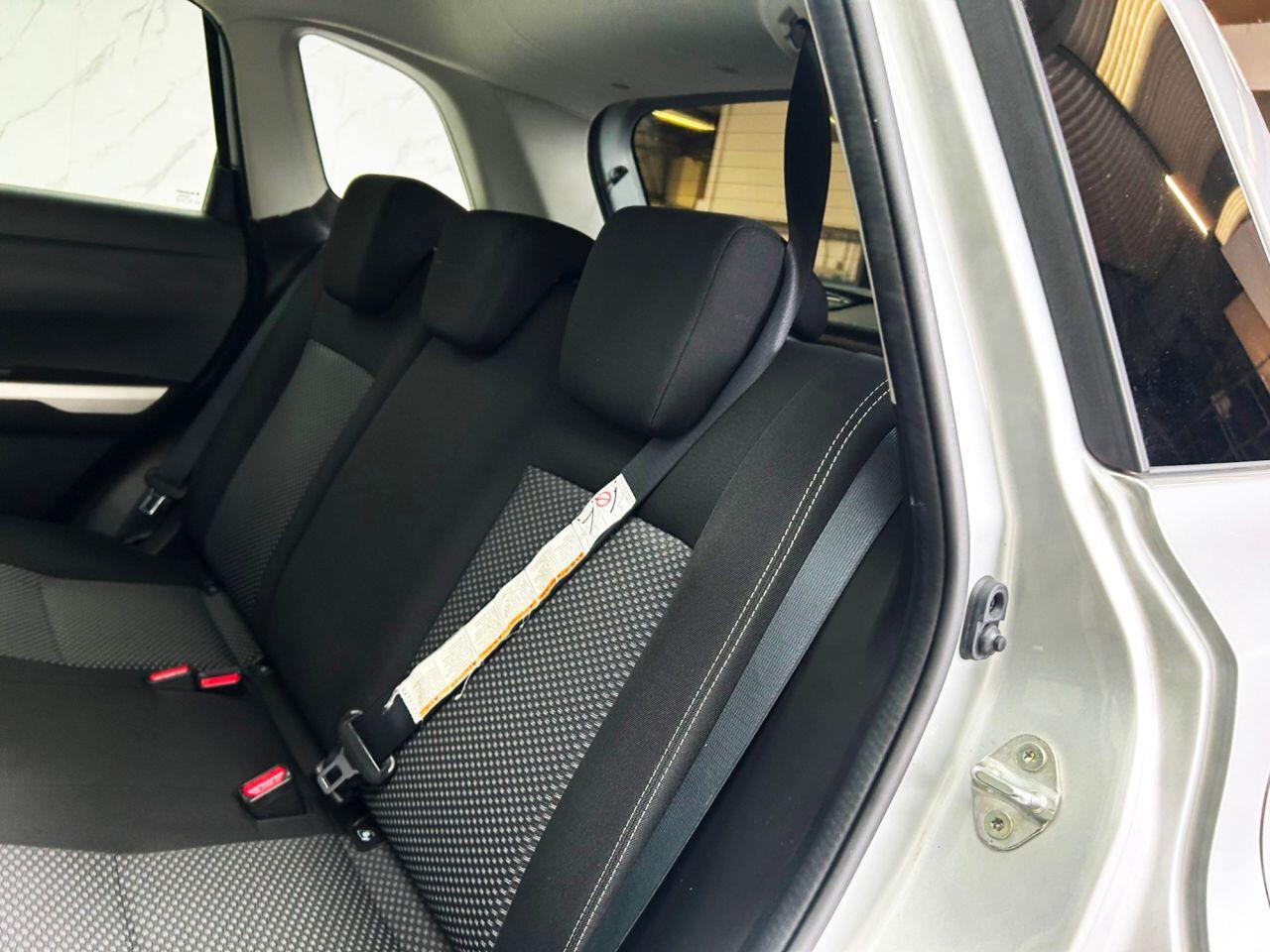 Suzuki Vitara view 20