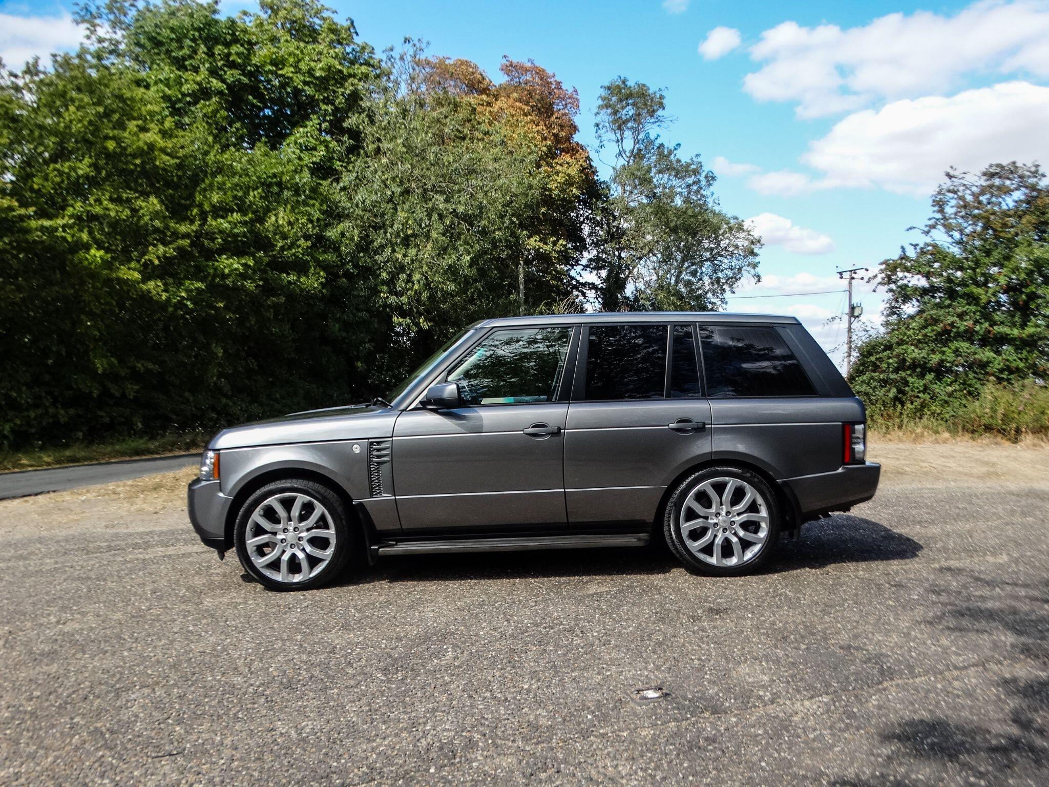 Land Rover Range Rover view 2