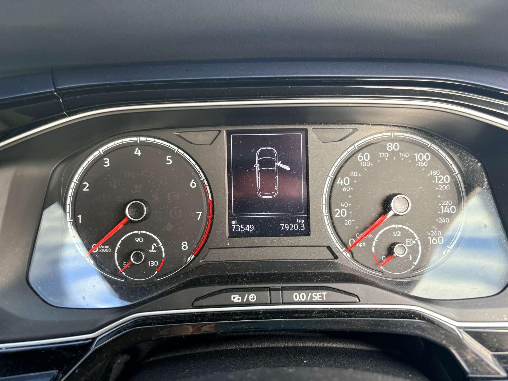 Volkswagen Polo view 13