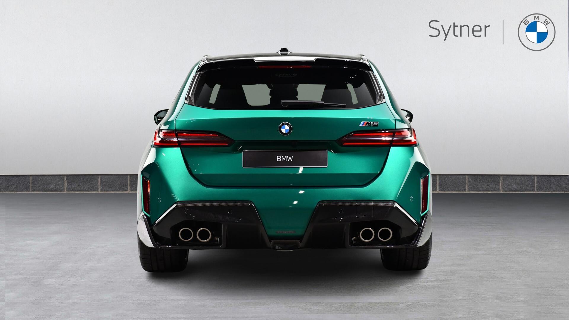 BMW M5 view 15