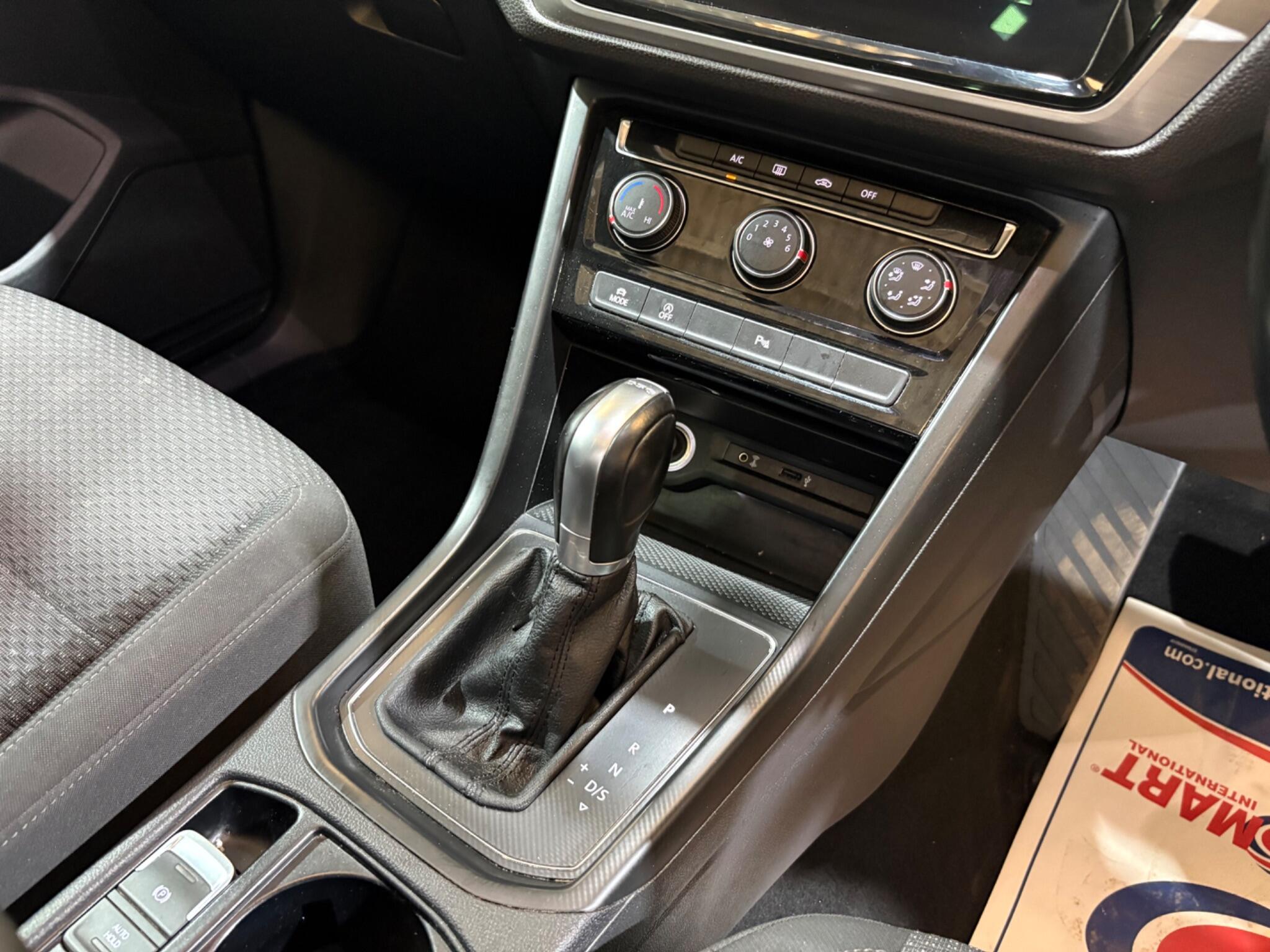 Volkswagen Touran view 30