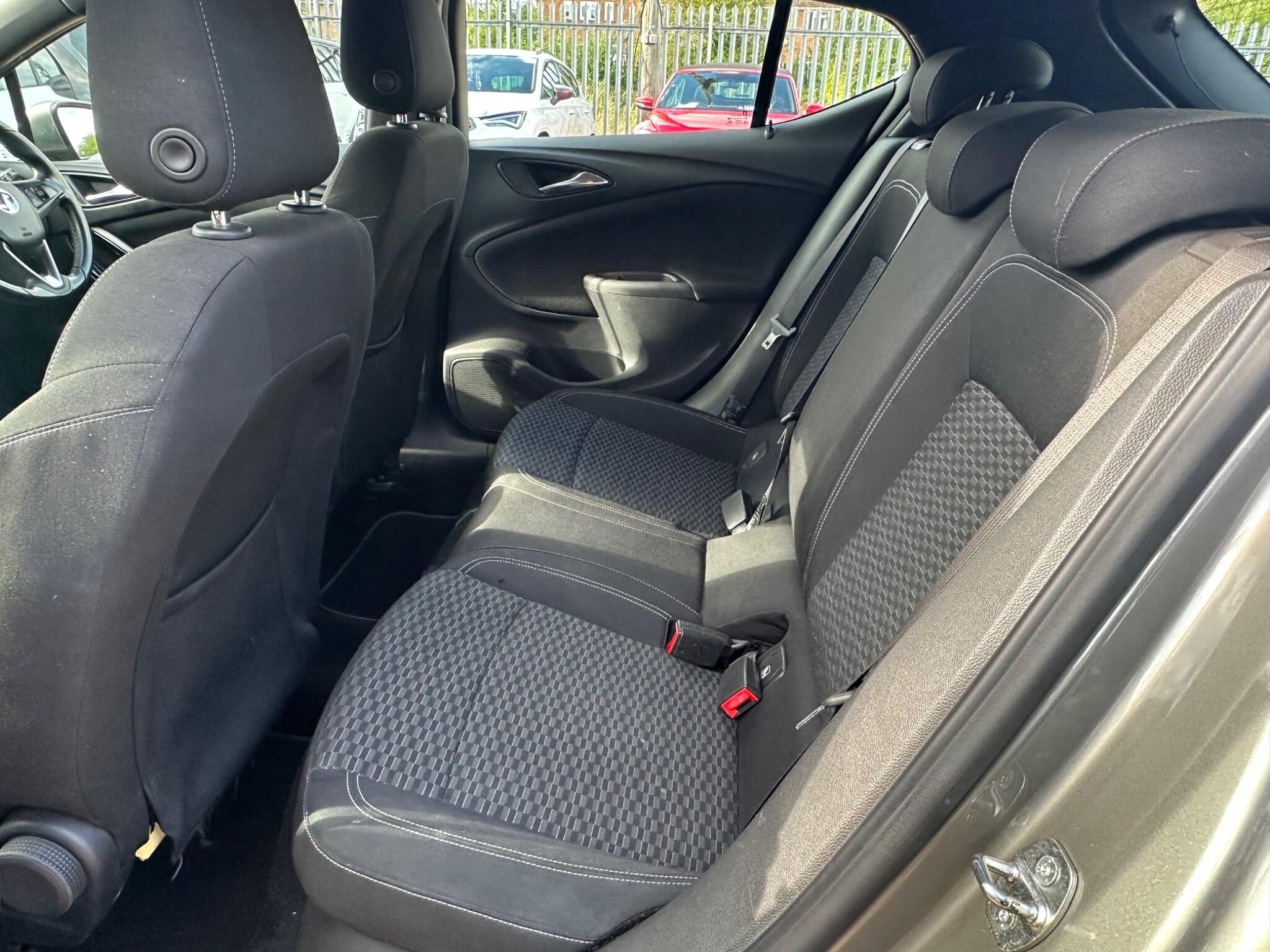 Vauxhall Astra view 12