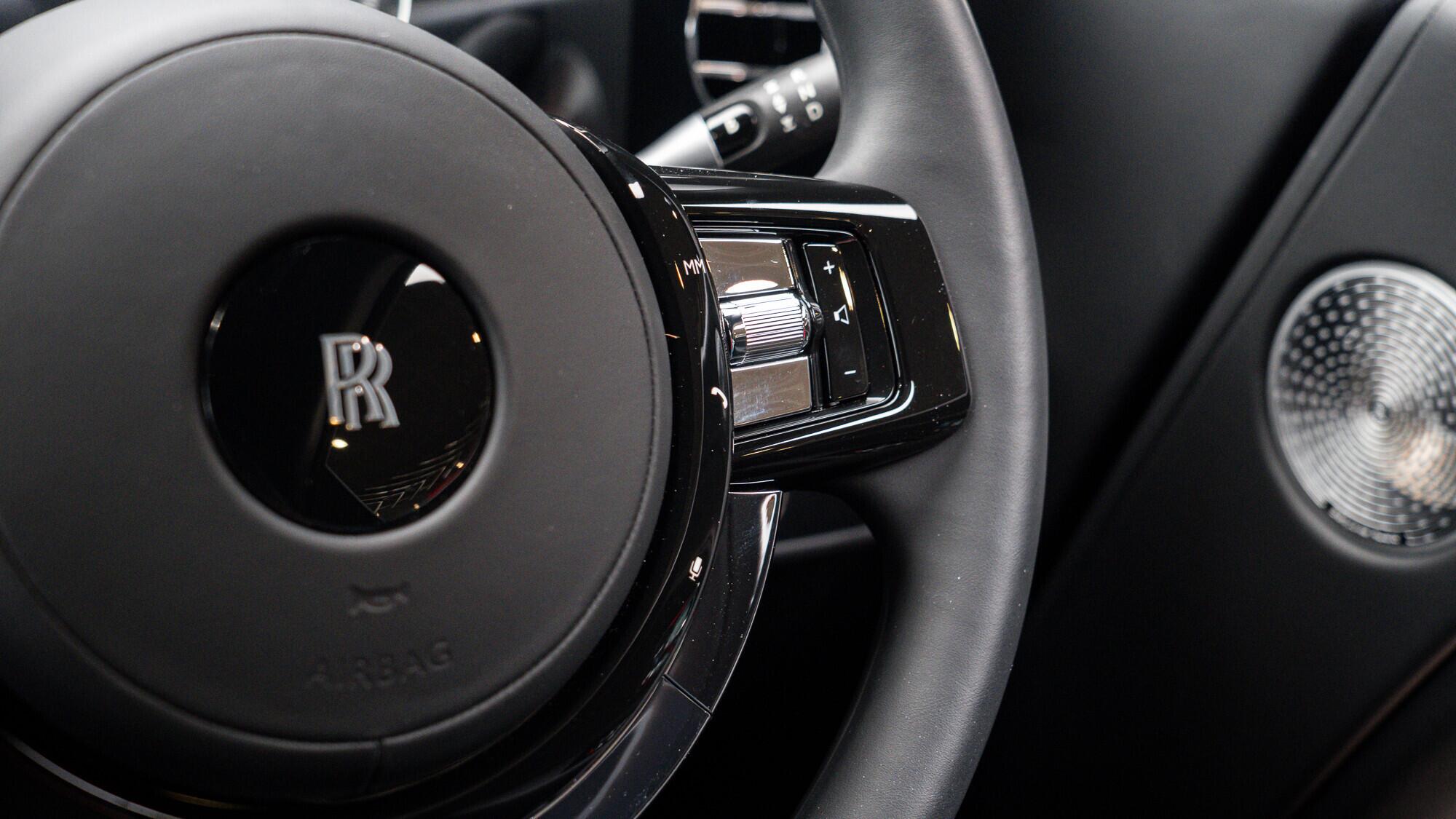 Rolls-Royce Spectre view 36
