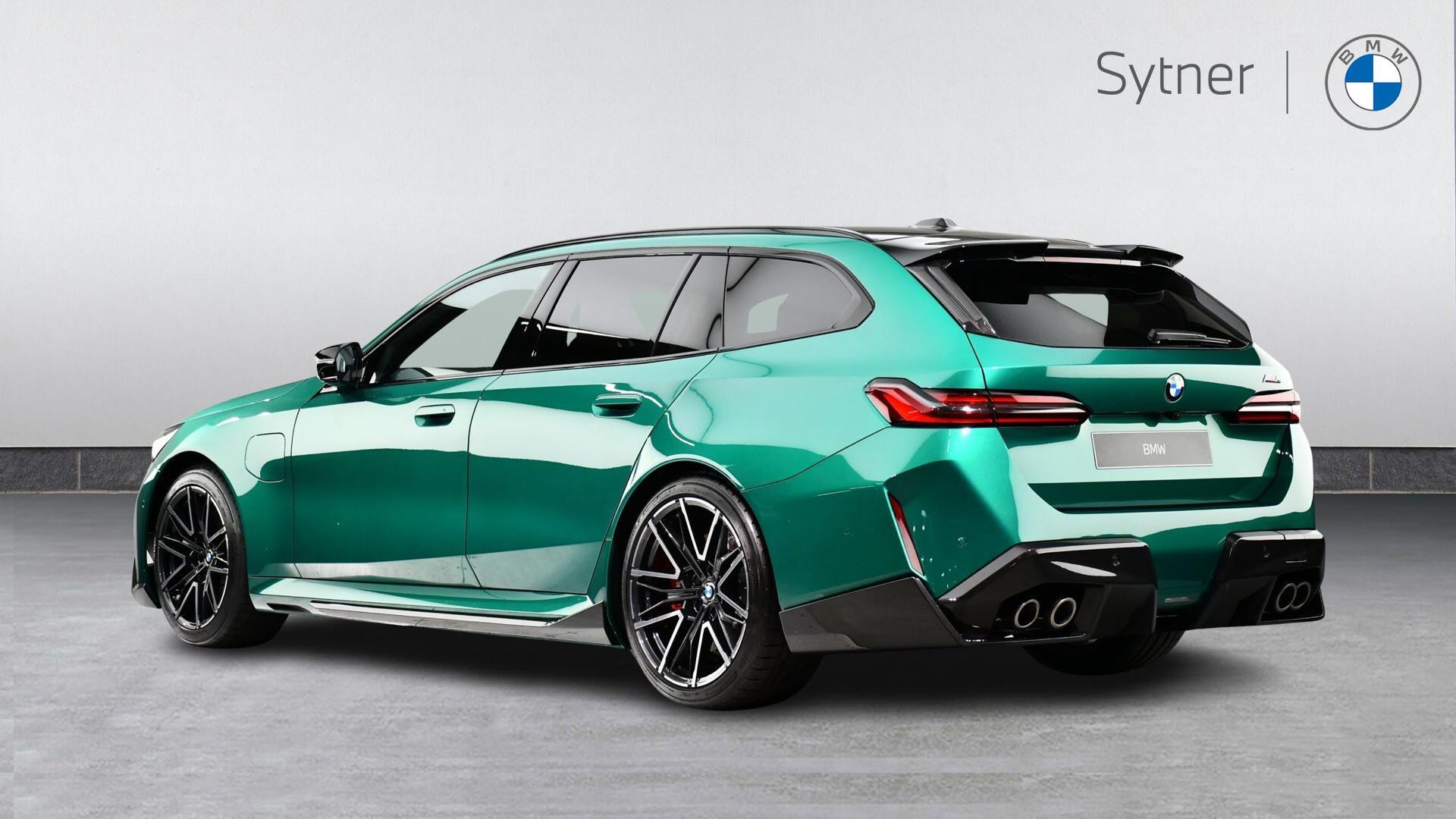 BMW M5 view 2