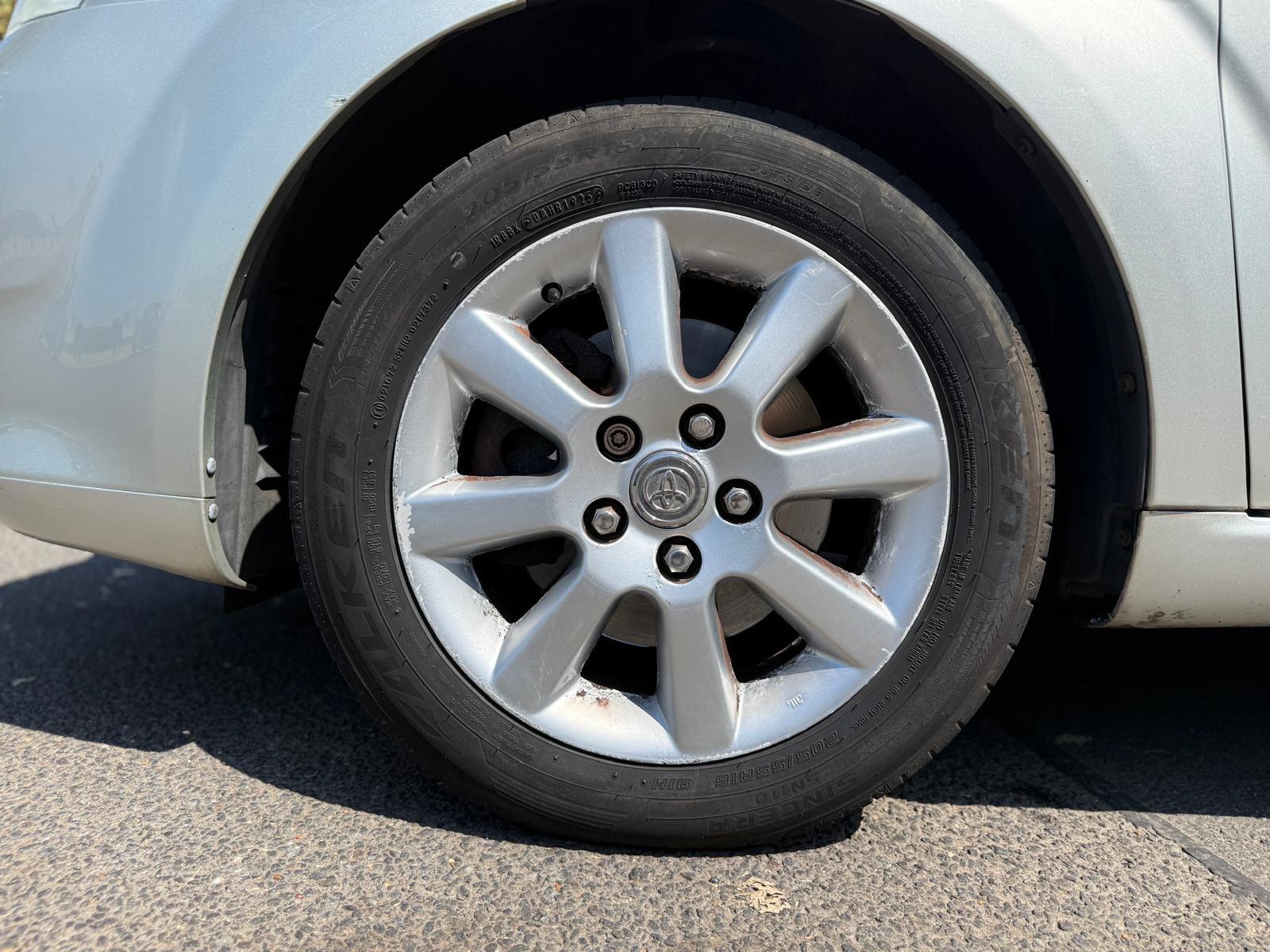 Toyota Corolla Verso view 58