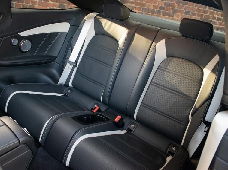 Mercedes-Benz C Class view 18