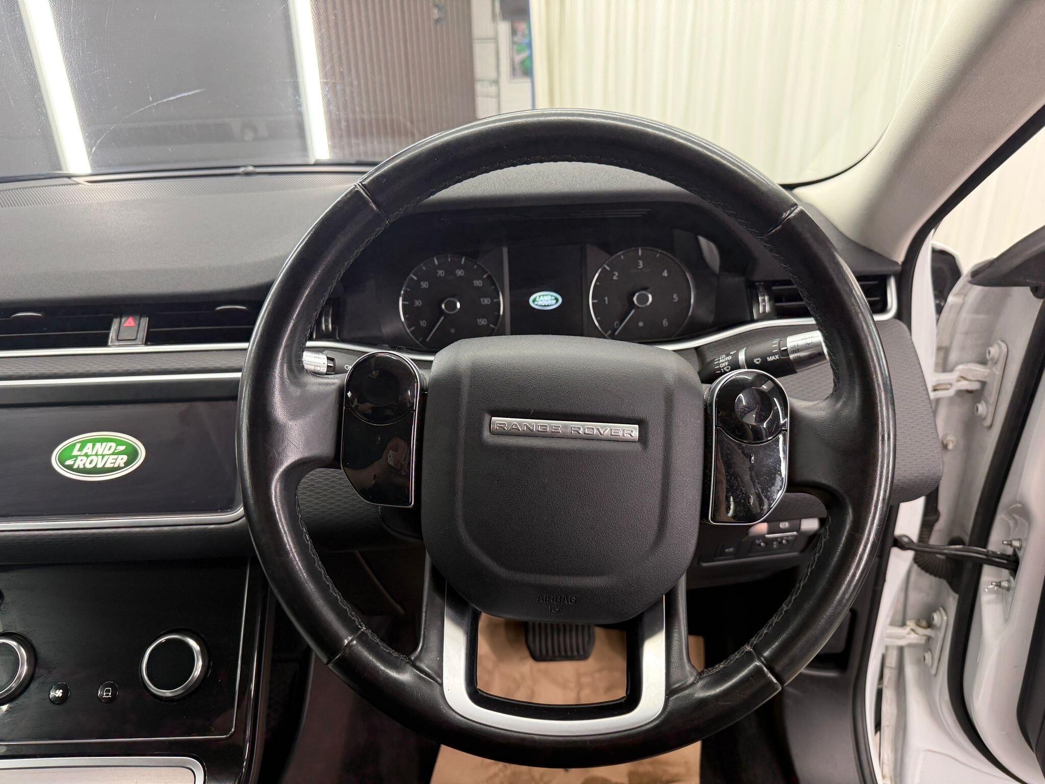 Land Rover Range Rover Evoque view 28