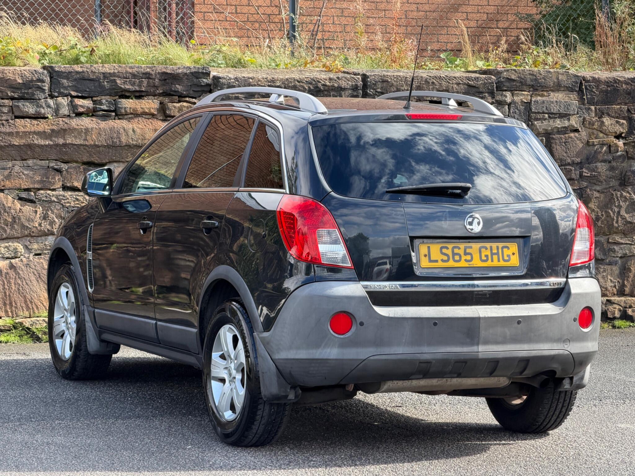 Vauxhall Antara view 4