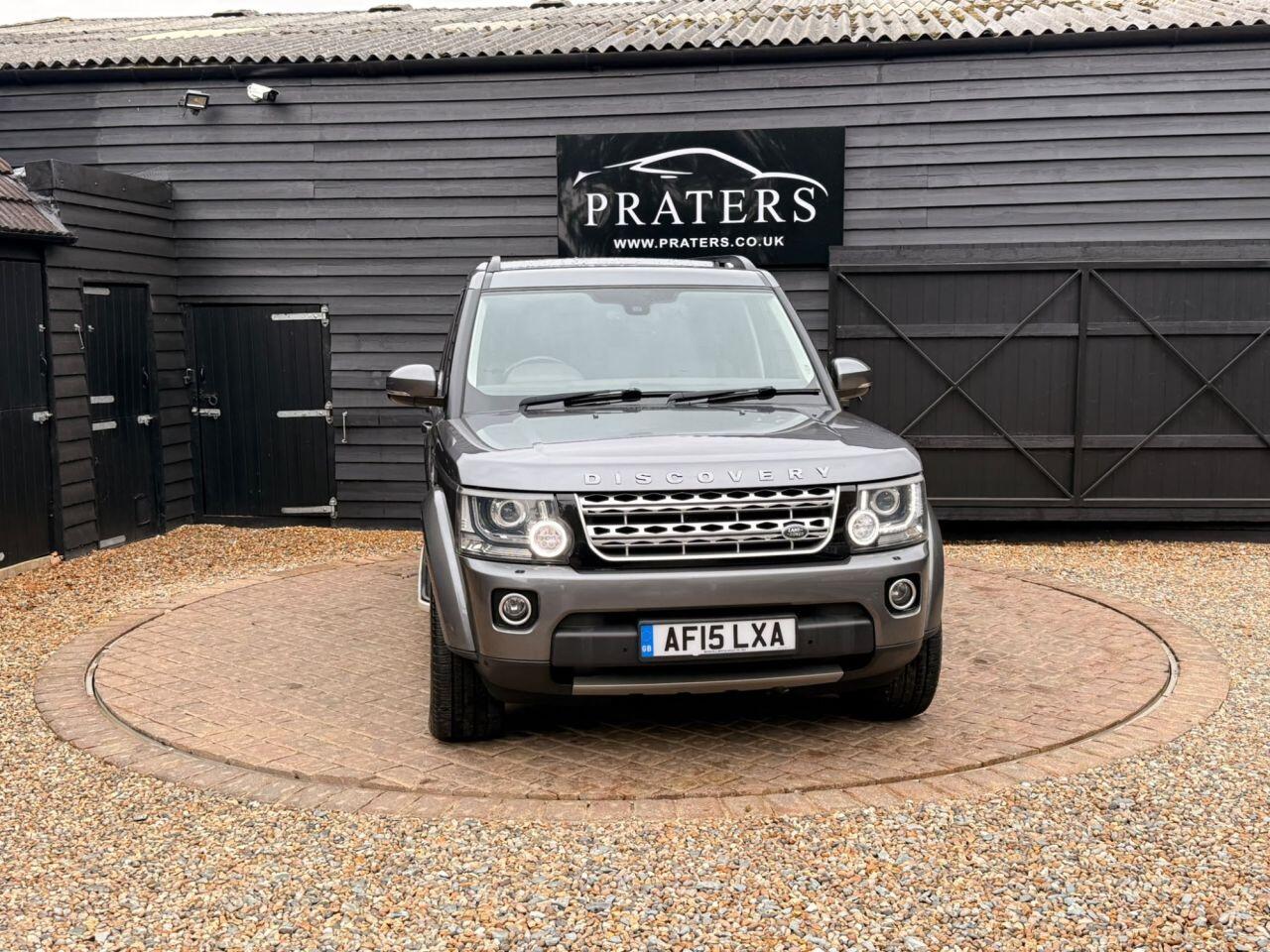 Land Rover Discovery 4 view 3