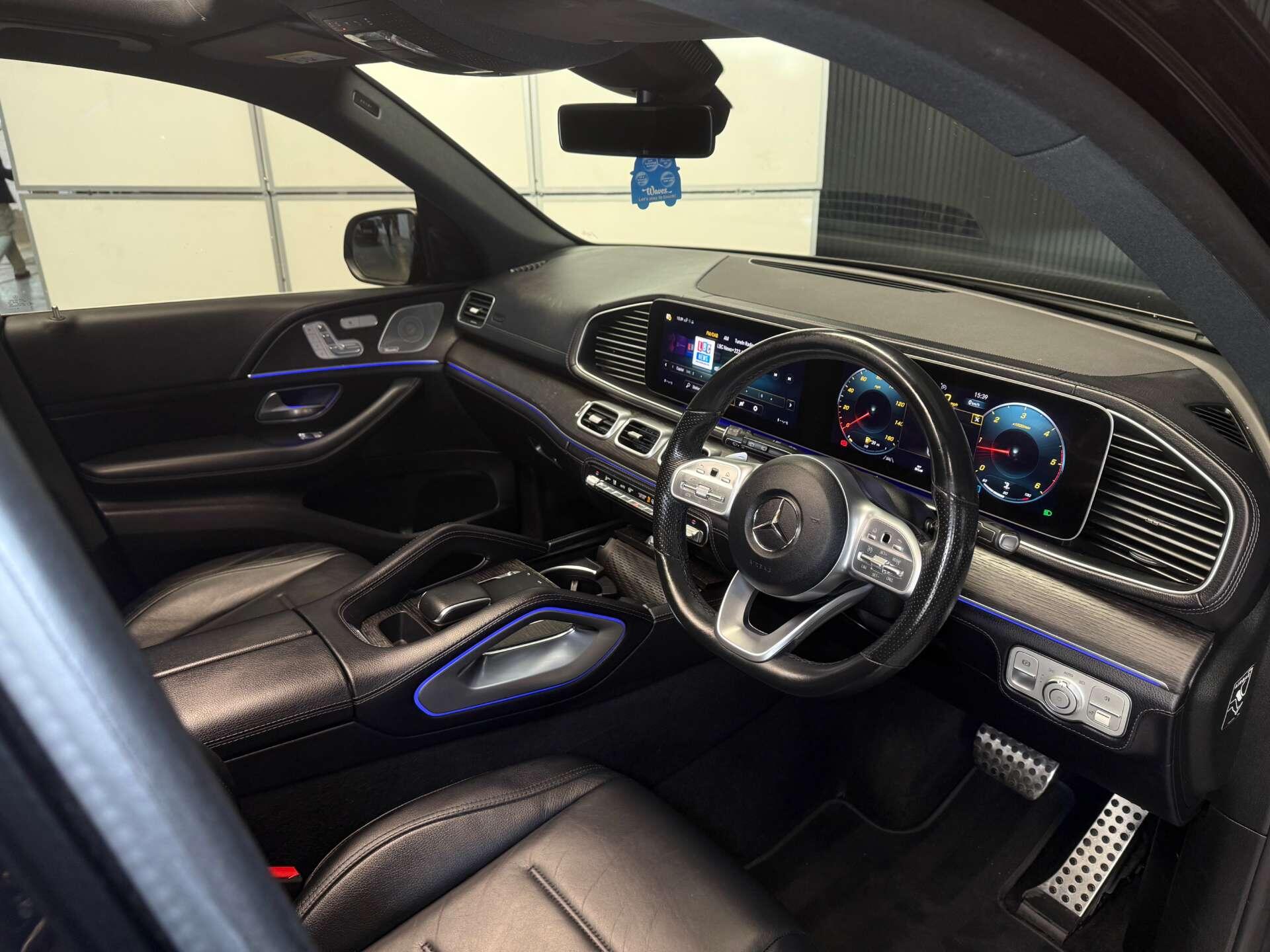 Mercedes-Benz Gle view 26
