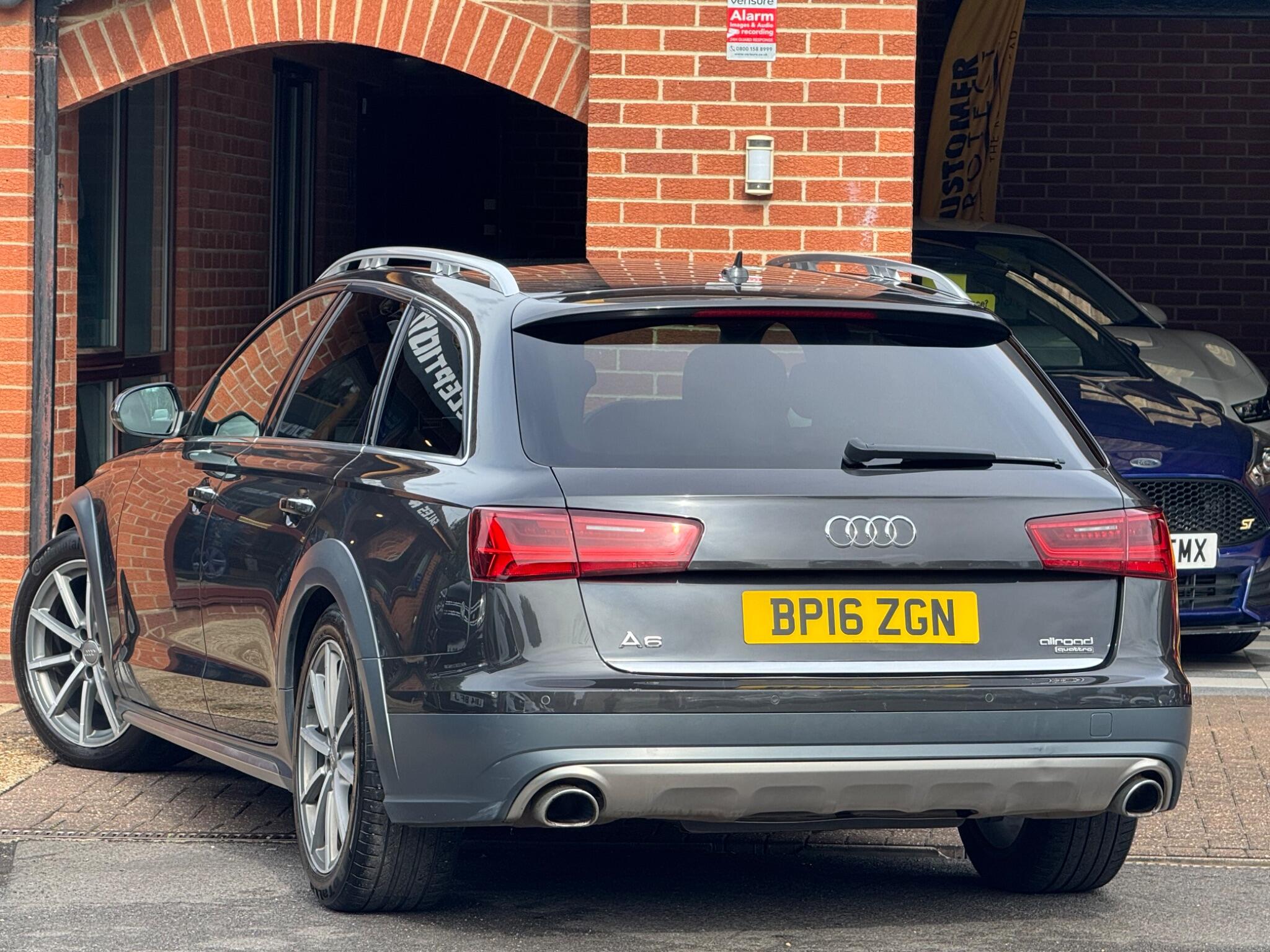 Audi A6 Allroad view 3