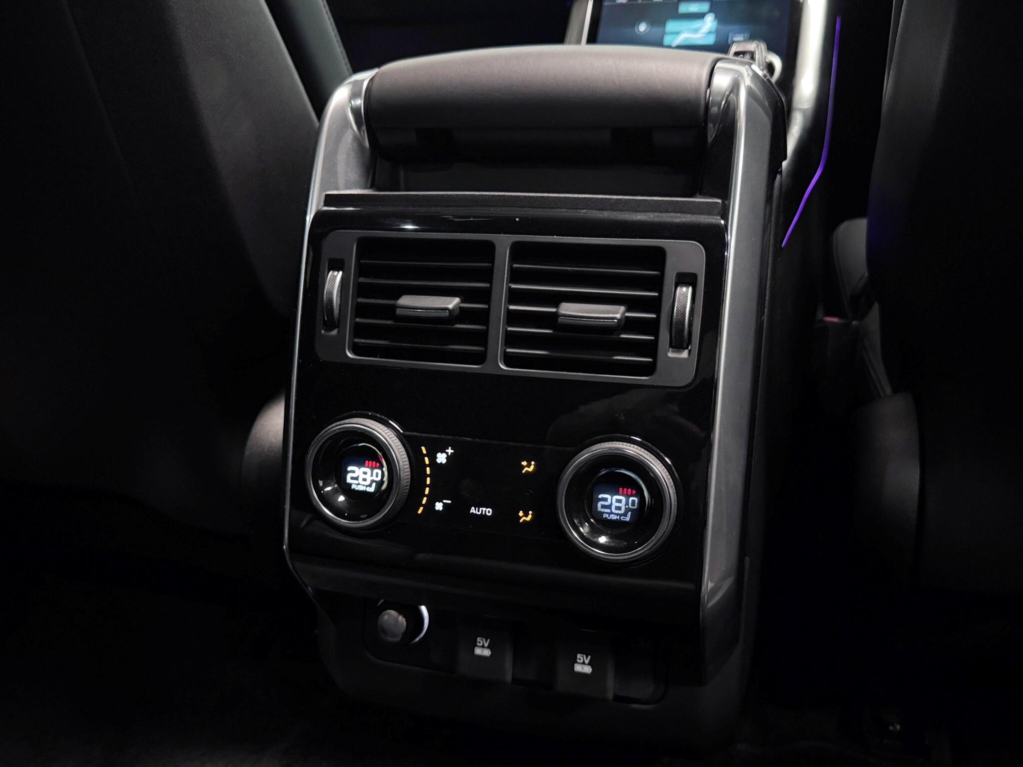 Land Rover Range Rover Sport view 24