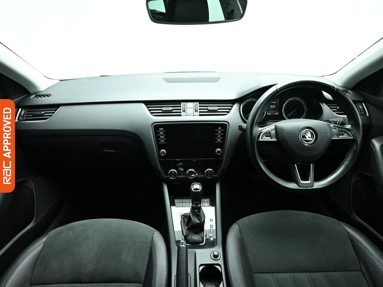 Skoda Octavia view 2