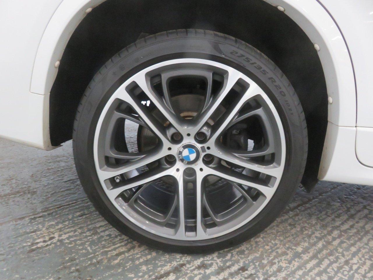 BMW X4 view 65