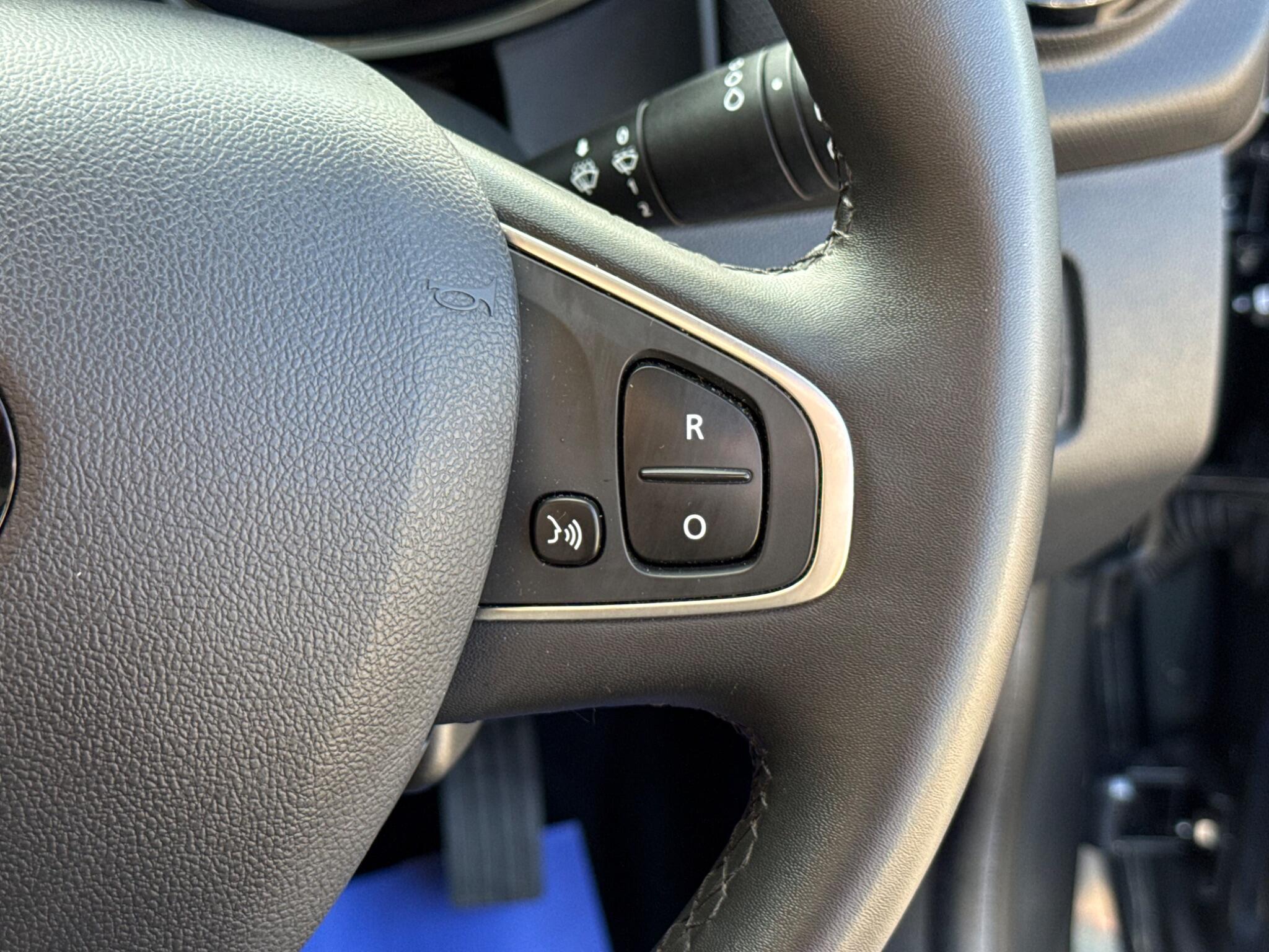 Renault Clio view 29