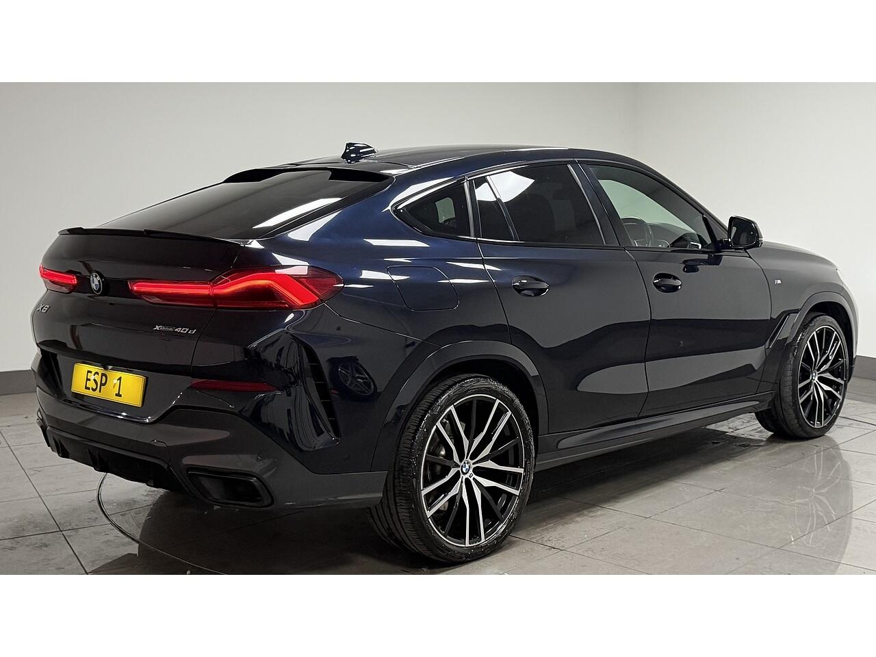 BMW X6 view 8