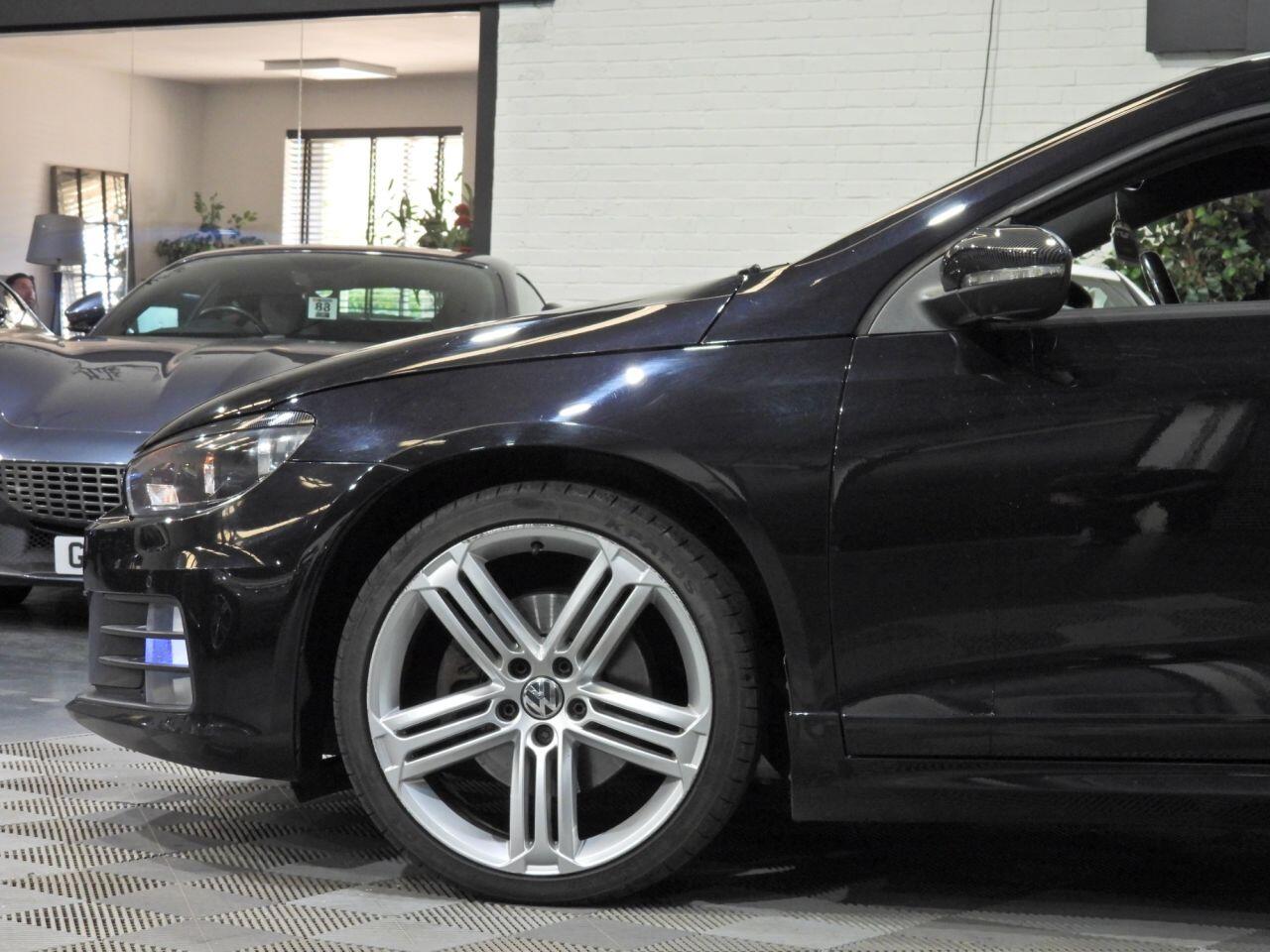Volkswagen Scirocco view 18