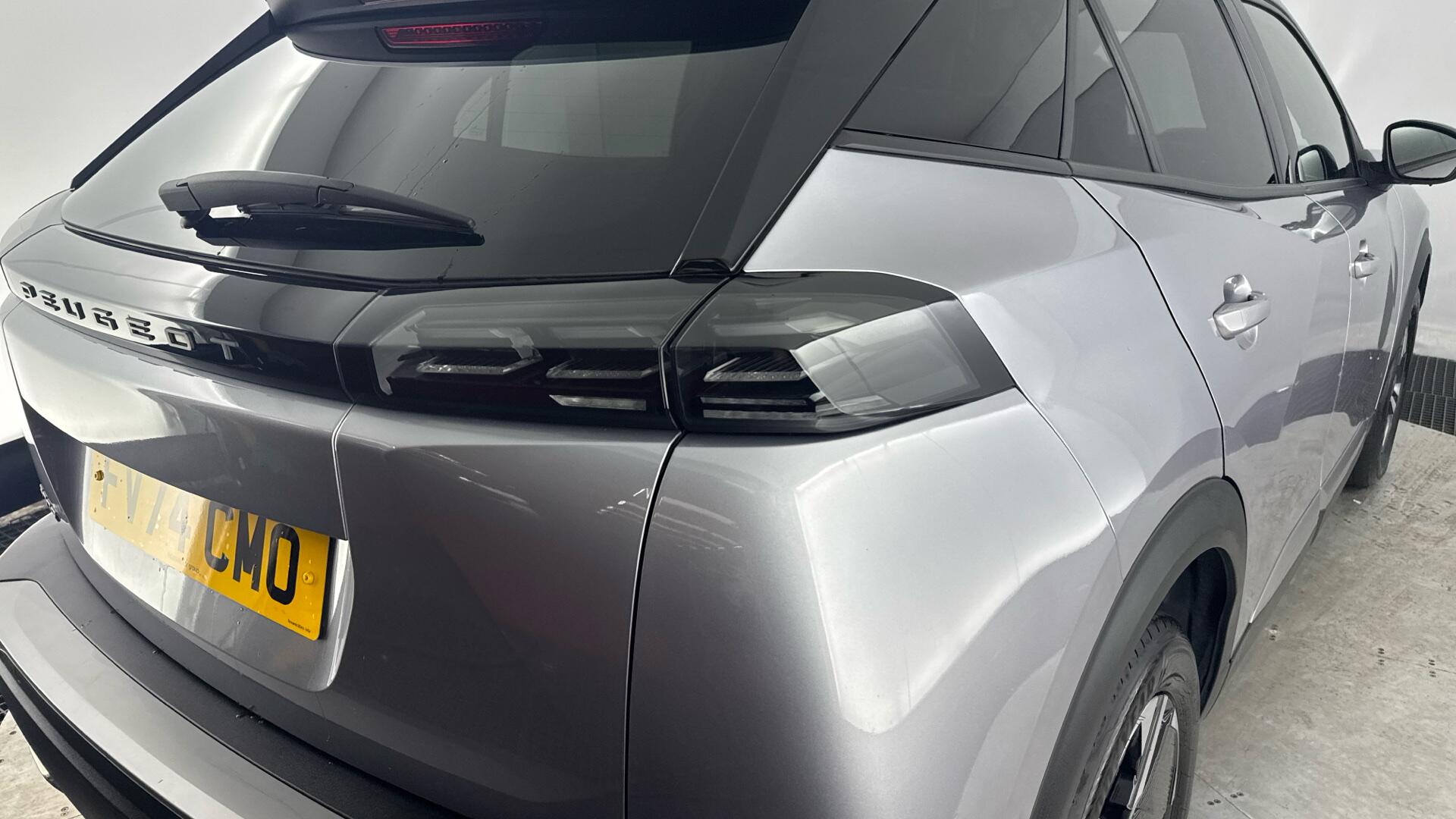 Peugeot 2008 view 17