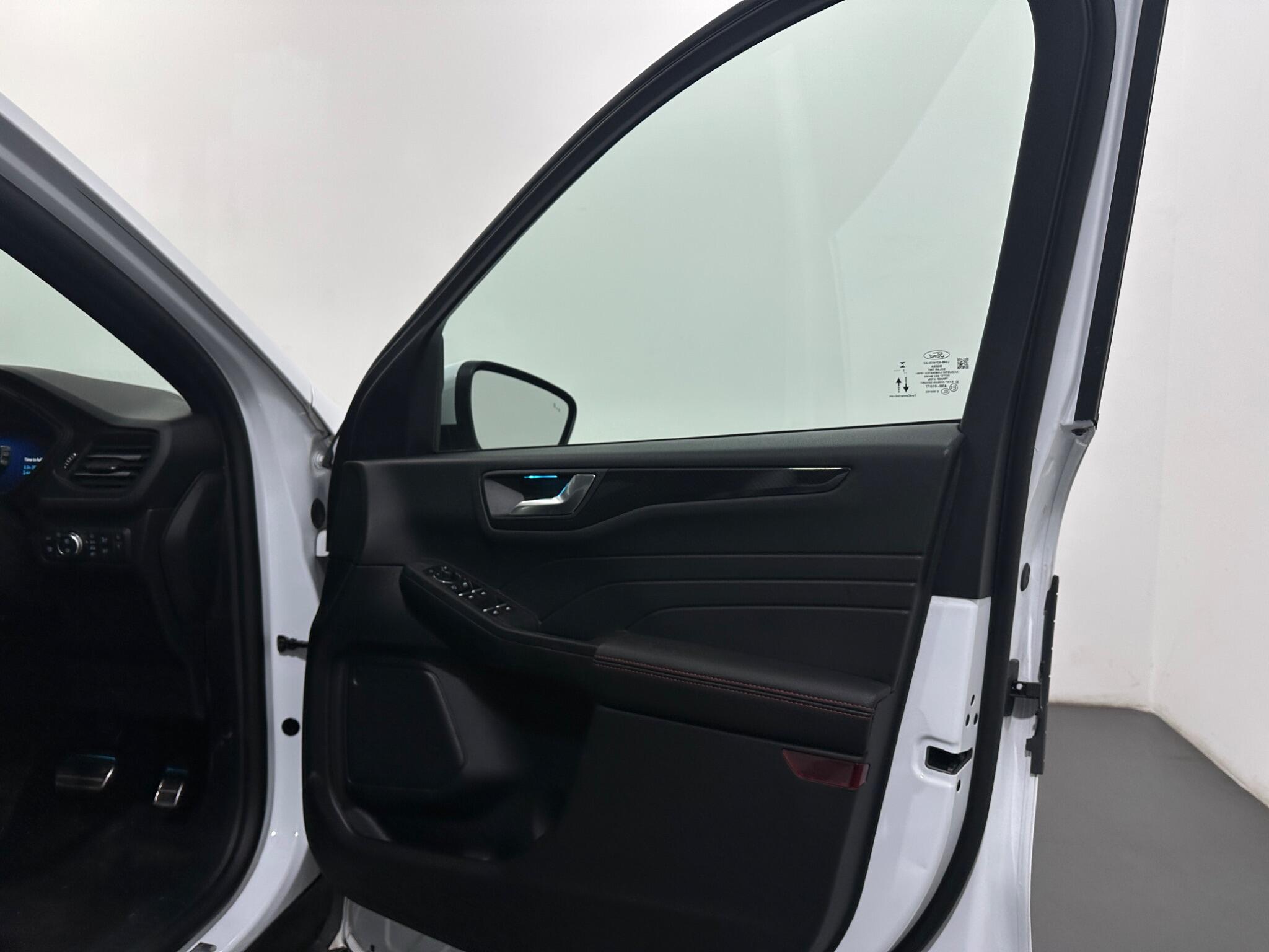 Ford Kuga view 31