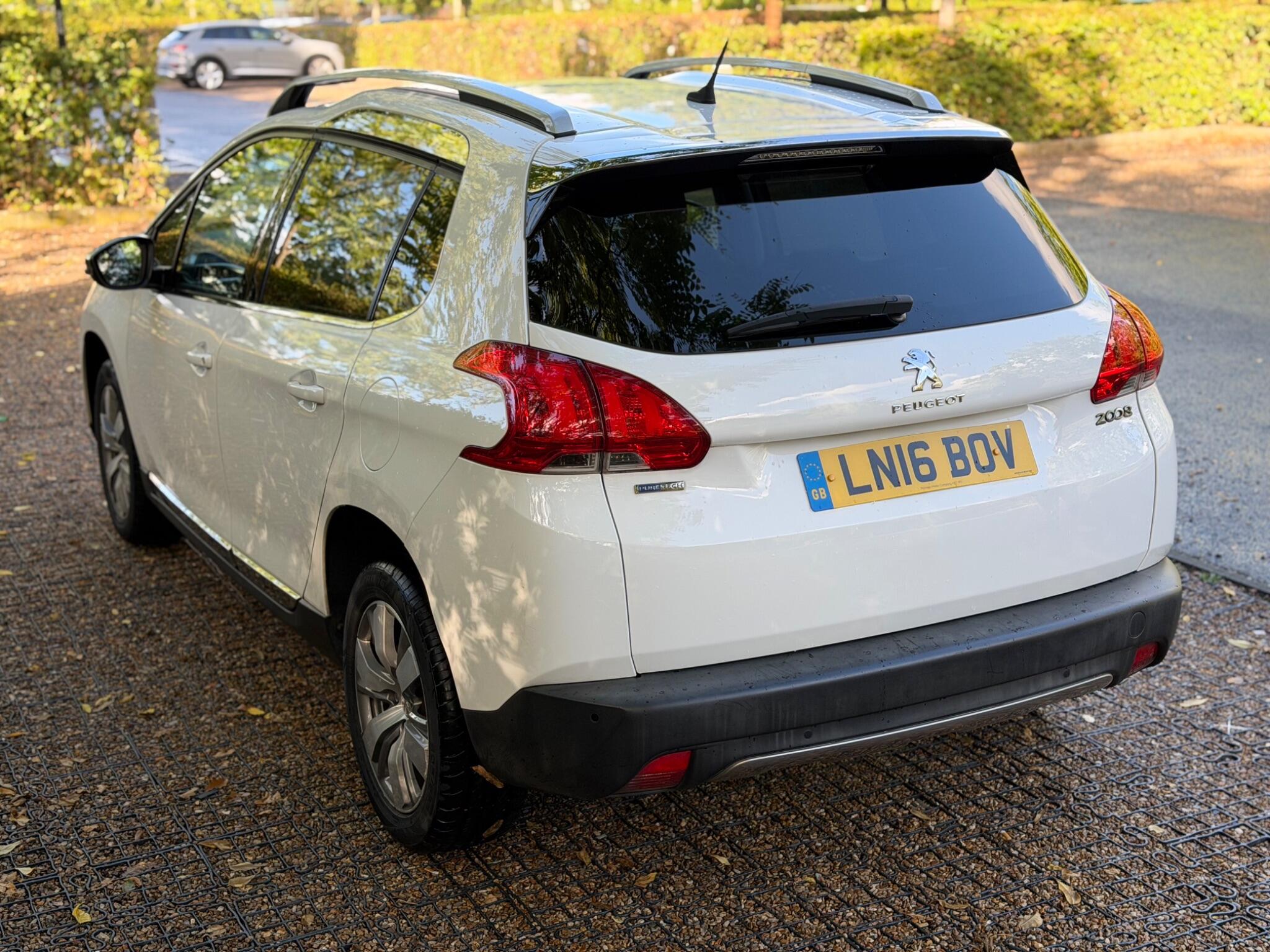 Peugeot 2008 view 23
