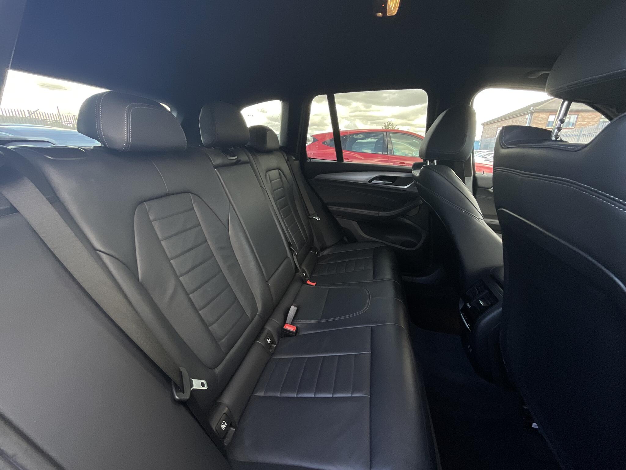 BMW X3 view 11