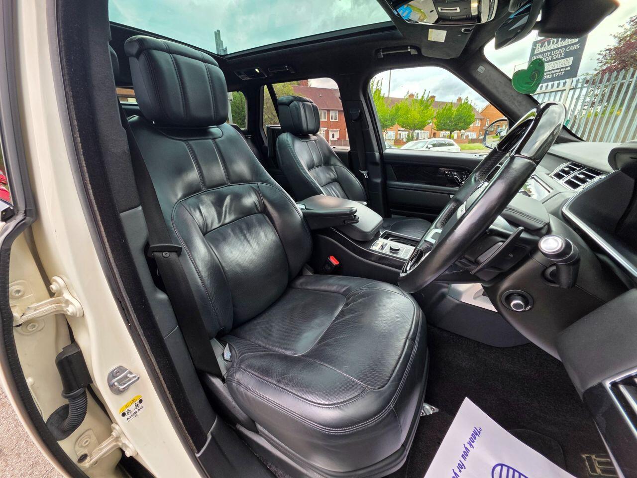 Land Rover Range Rover view 67